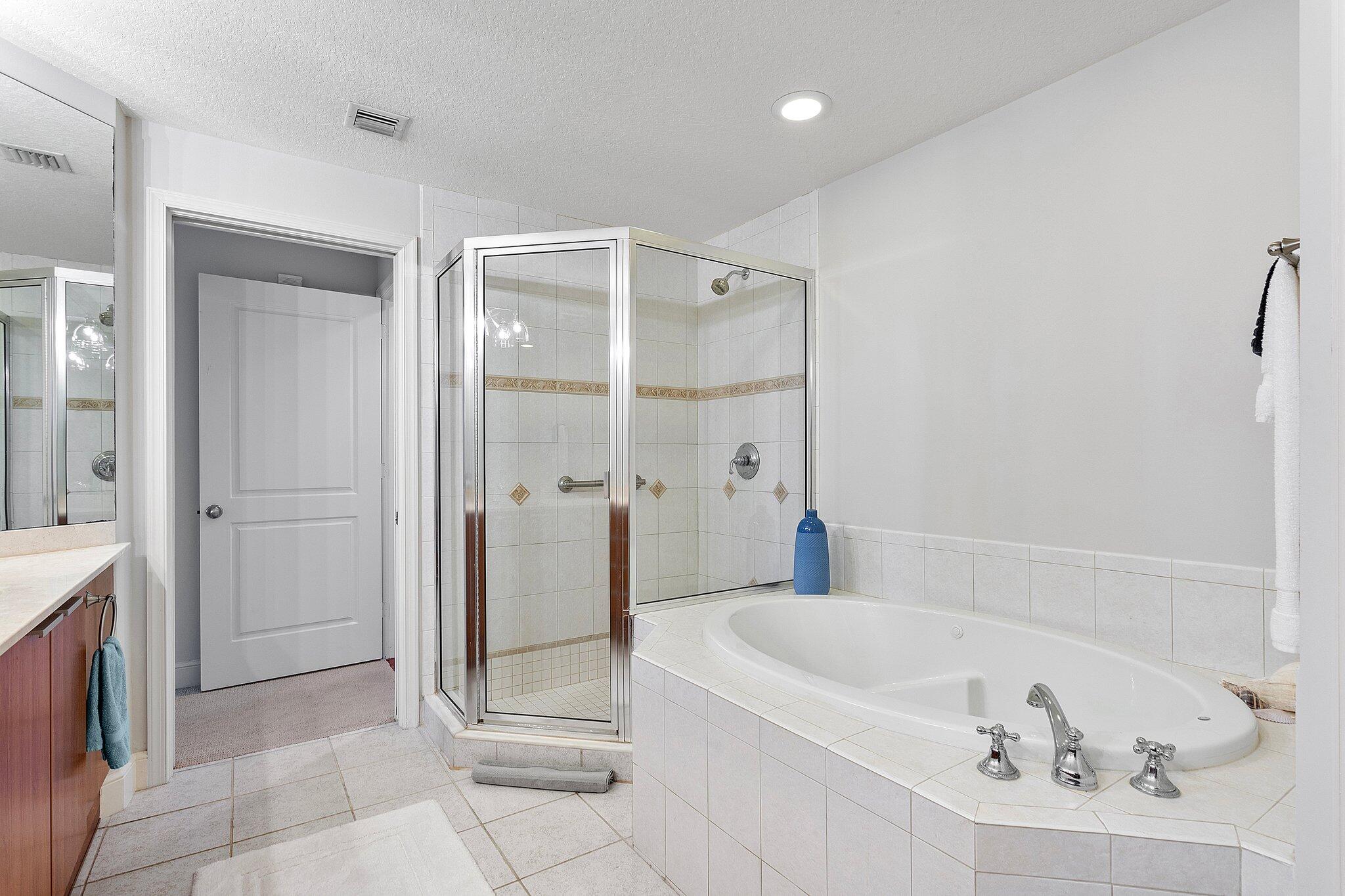 309 E Ocean #205, Lantana FL 33462