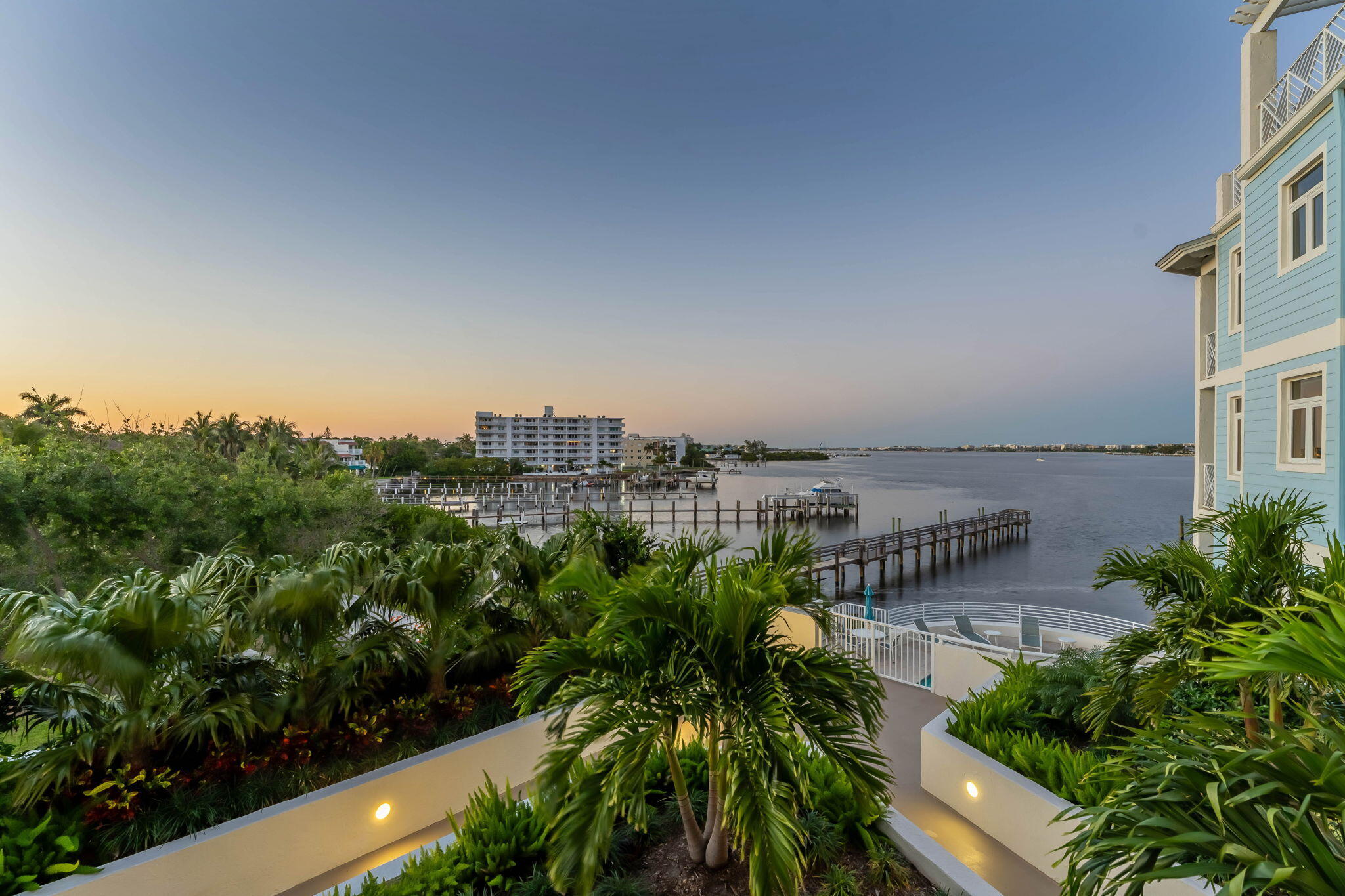 309 E Ocean #205, Lantana FL 33462