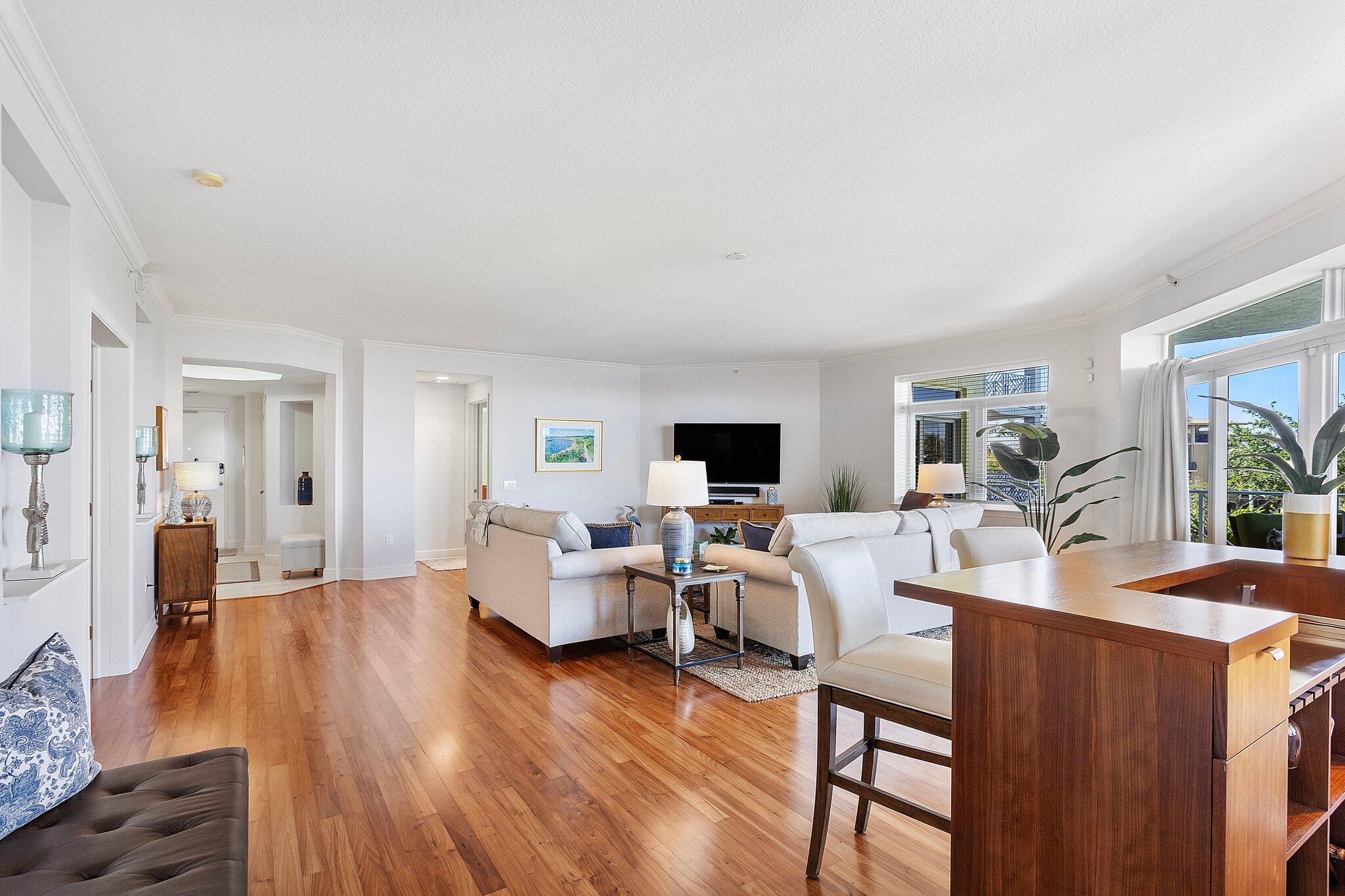 309 E Ocean #205, Lantana FL 33462