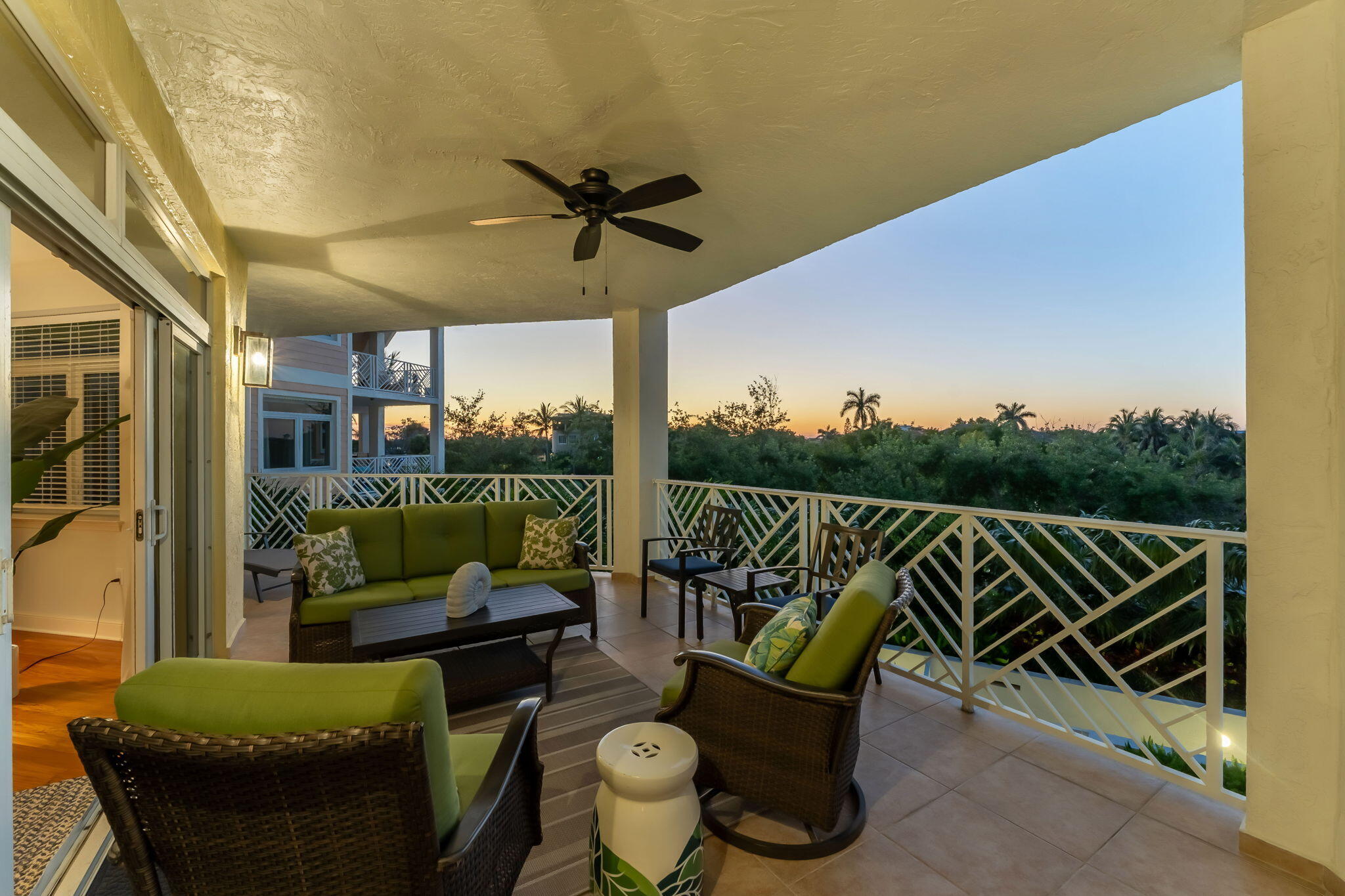 309 E Ocean #205, Lantana FL 33462