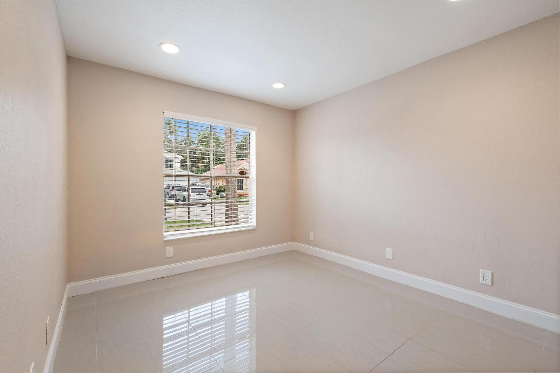 9533 Tavernier, Boca Raton FL 33496