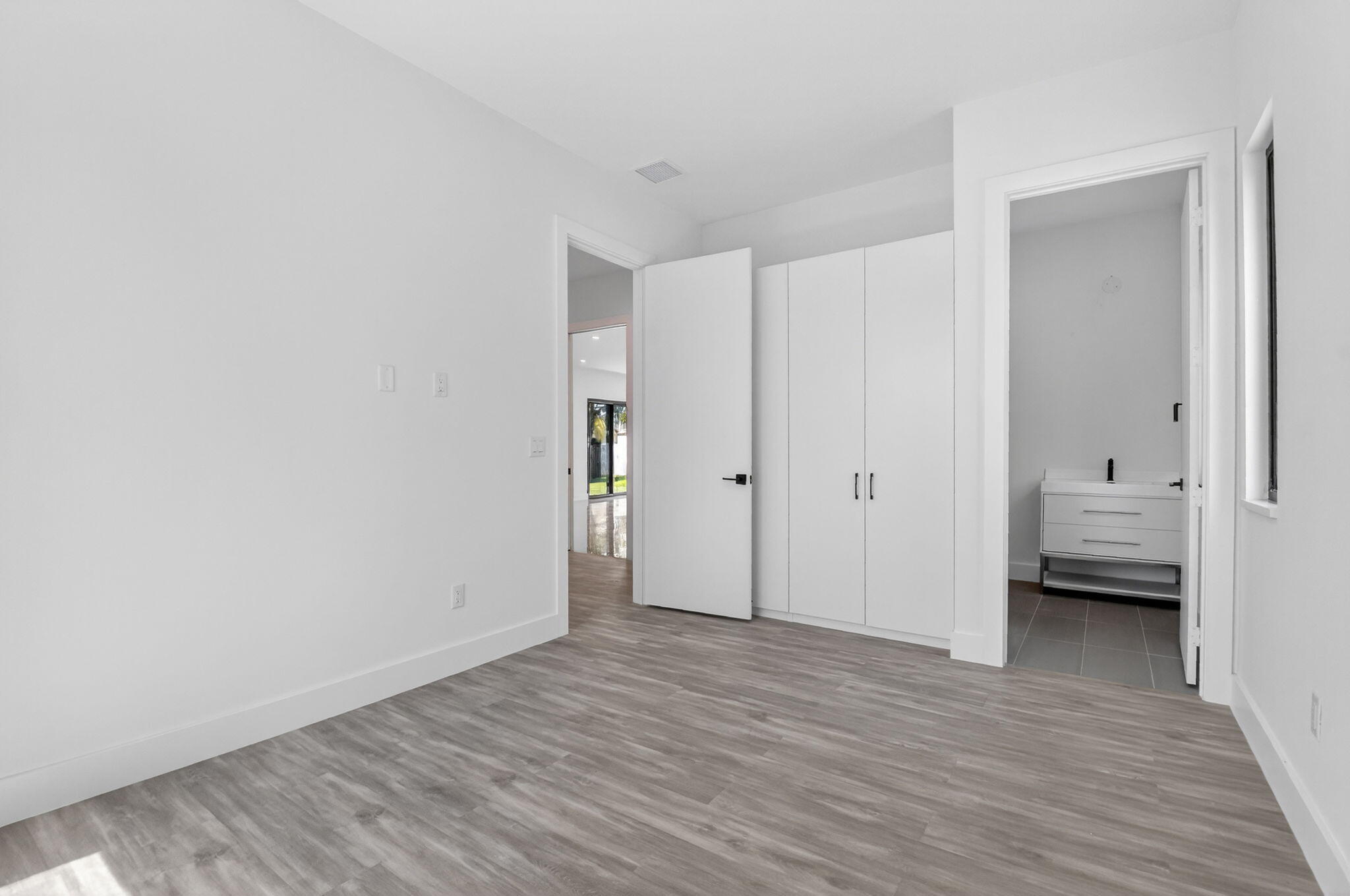 3920 Espan, Palm Springs FL 33461