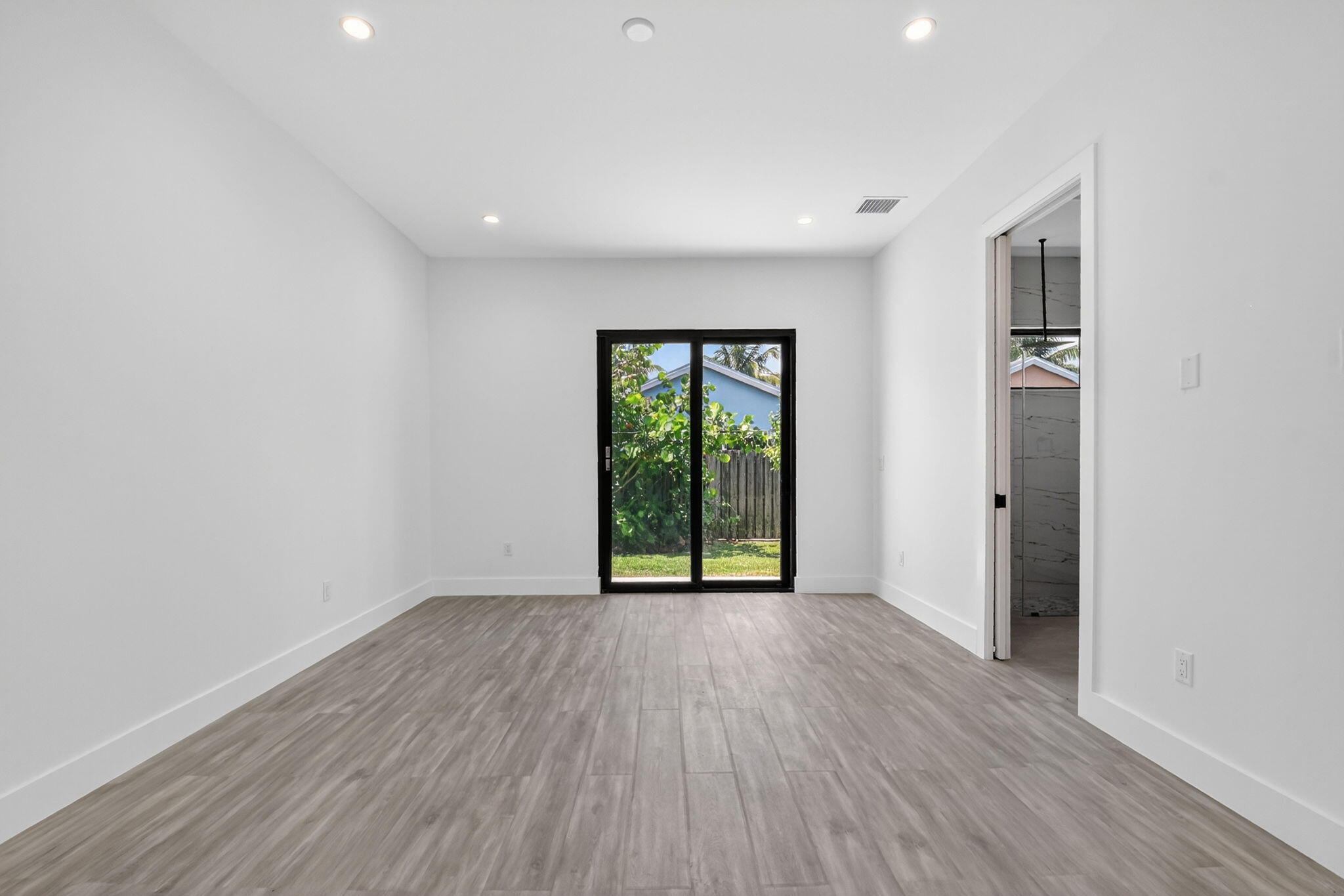 3920 Espan, Palm Springs FL 33461