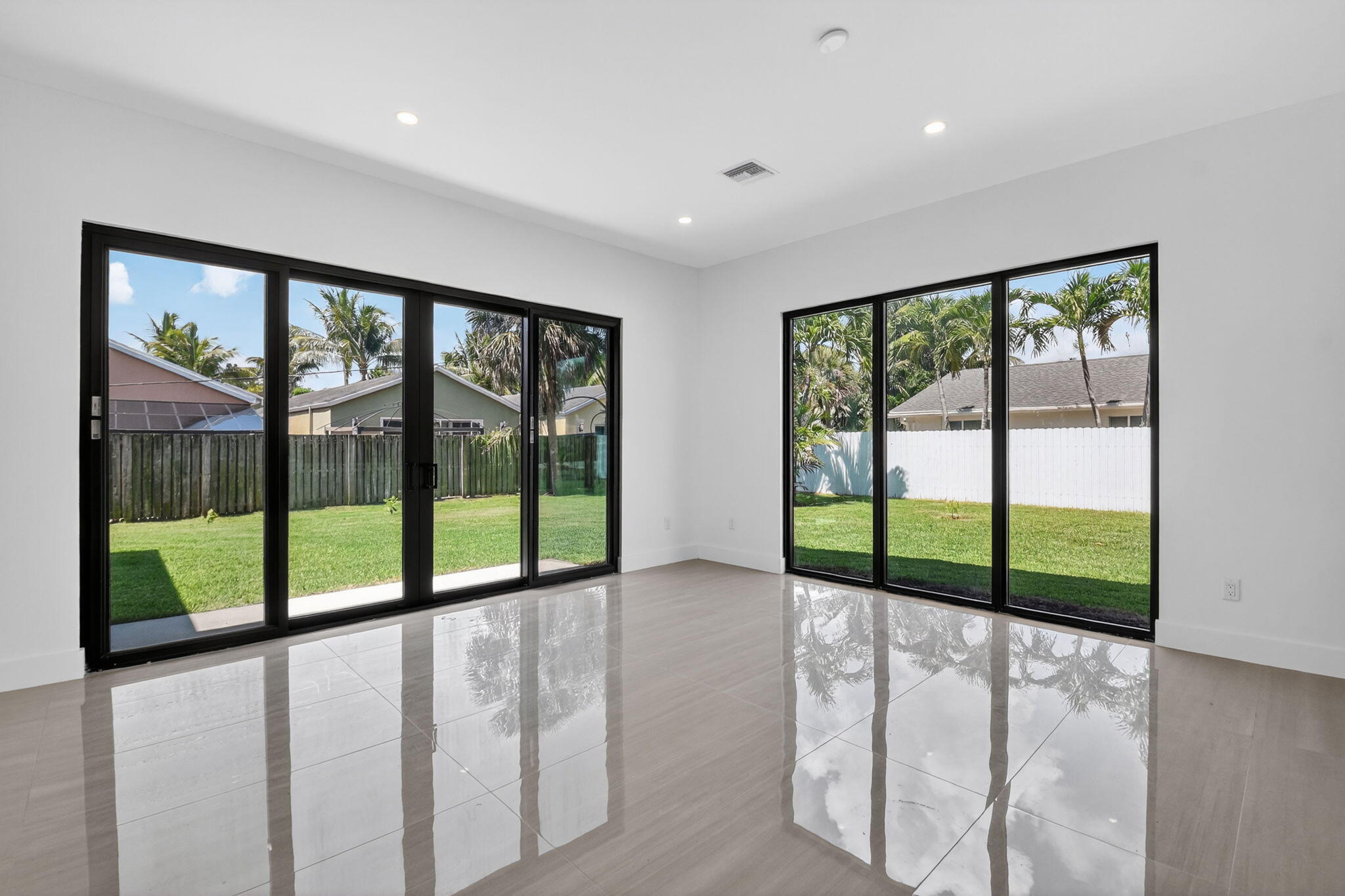 3920 Espan, Palm Springs FL 33461