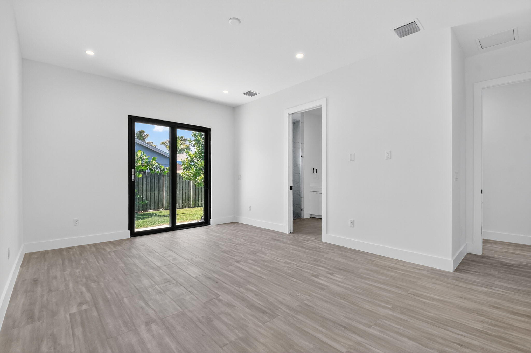 3920 Espan, Palm Springs FL 33461