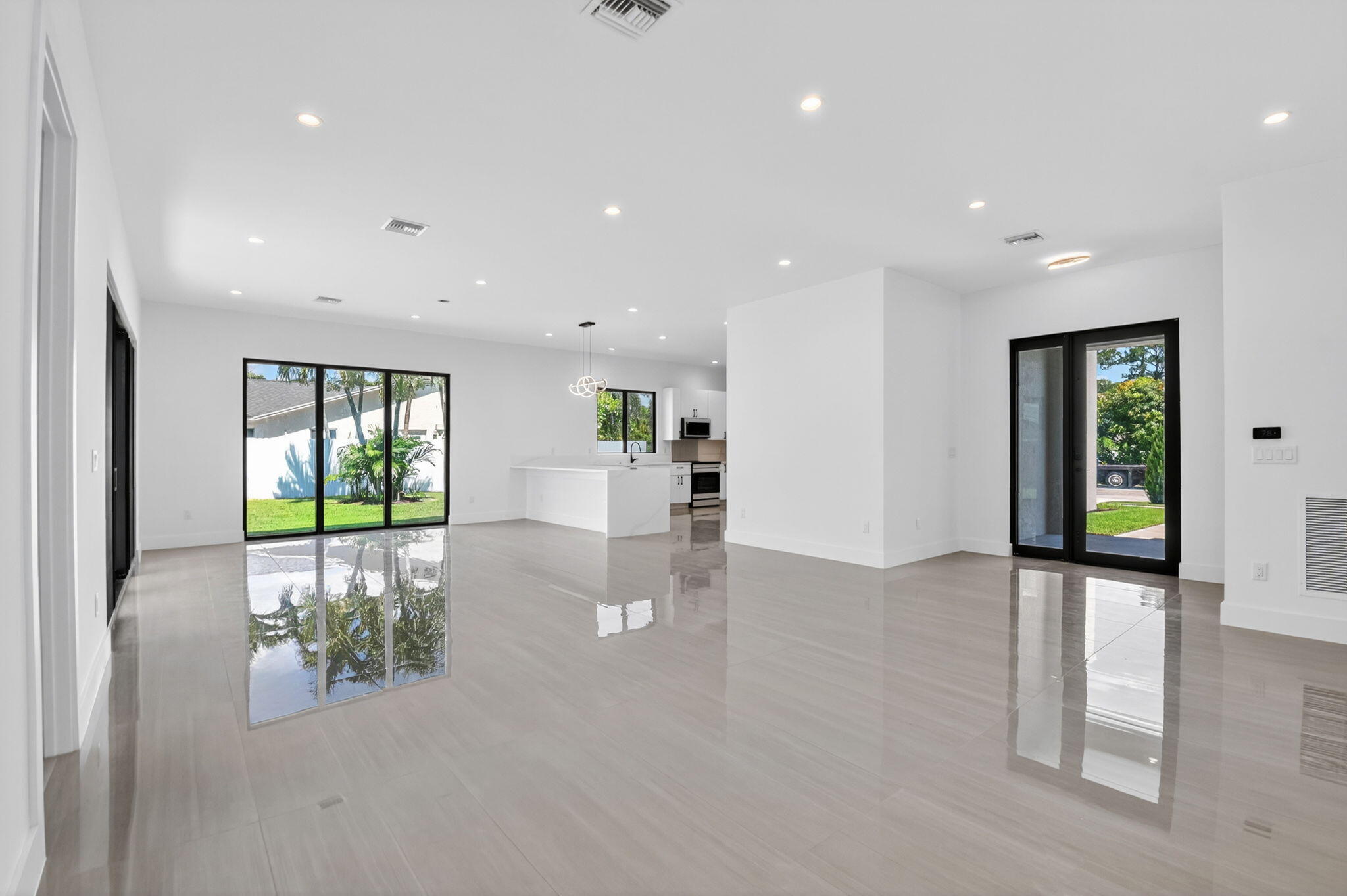 3920 Espan, Palm Springs FL 33461
