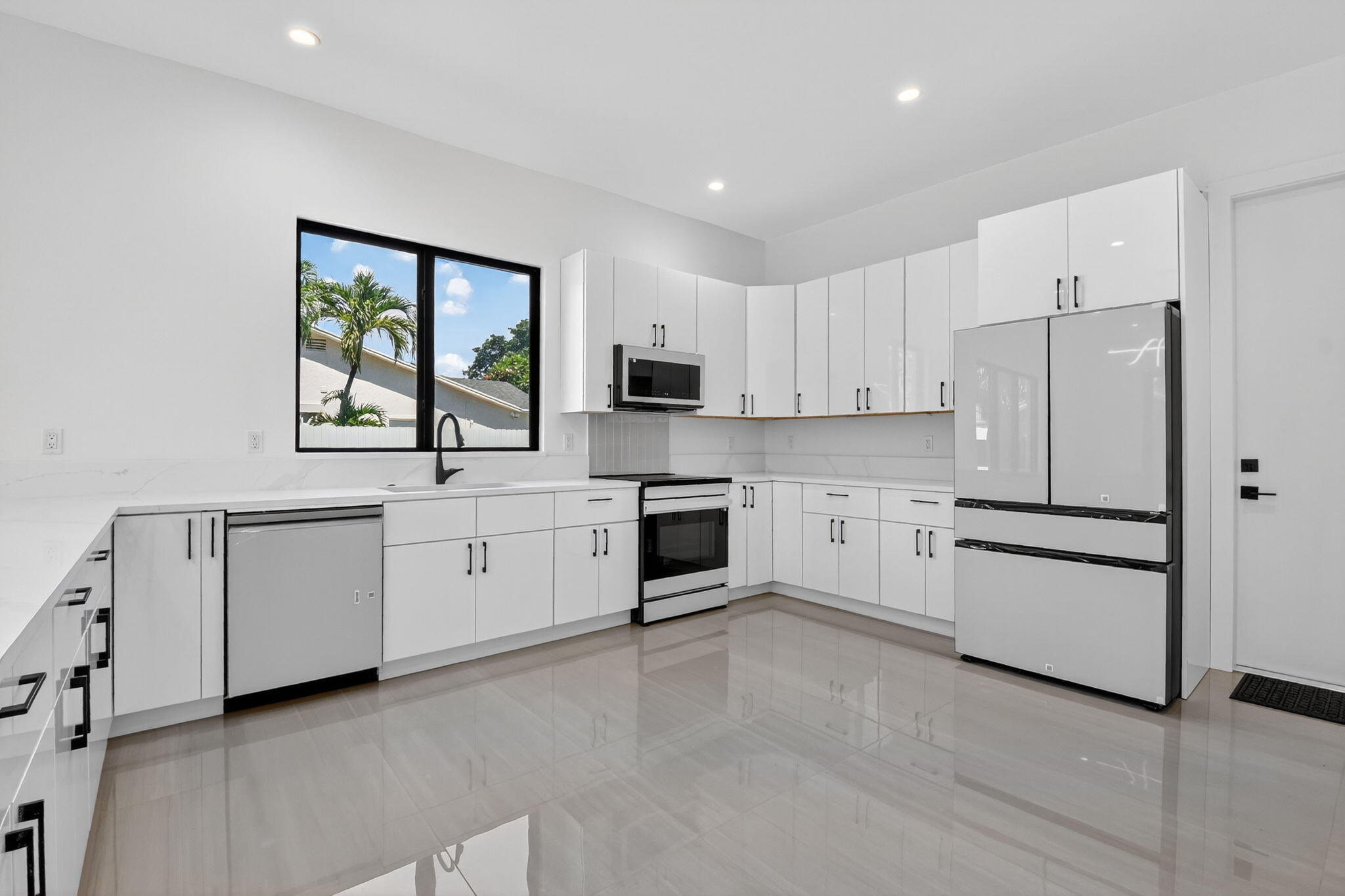 3920 Espan, Palm Springs FL 33461