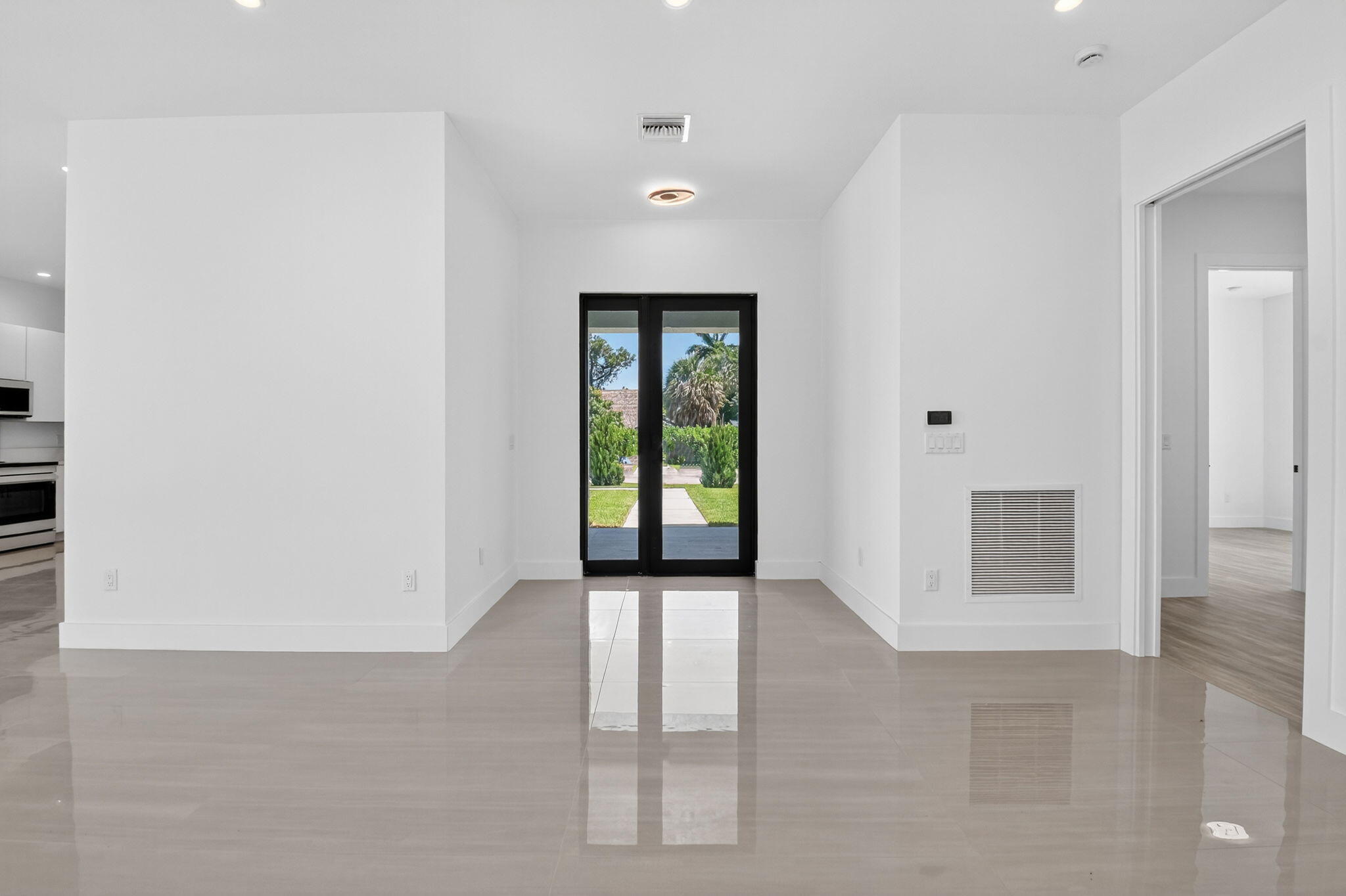 3920 Espan, Palm Springs FL 33461