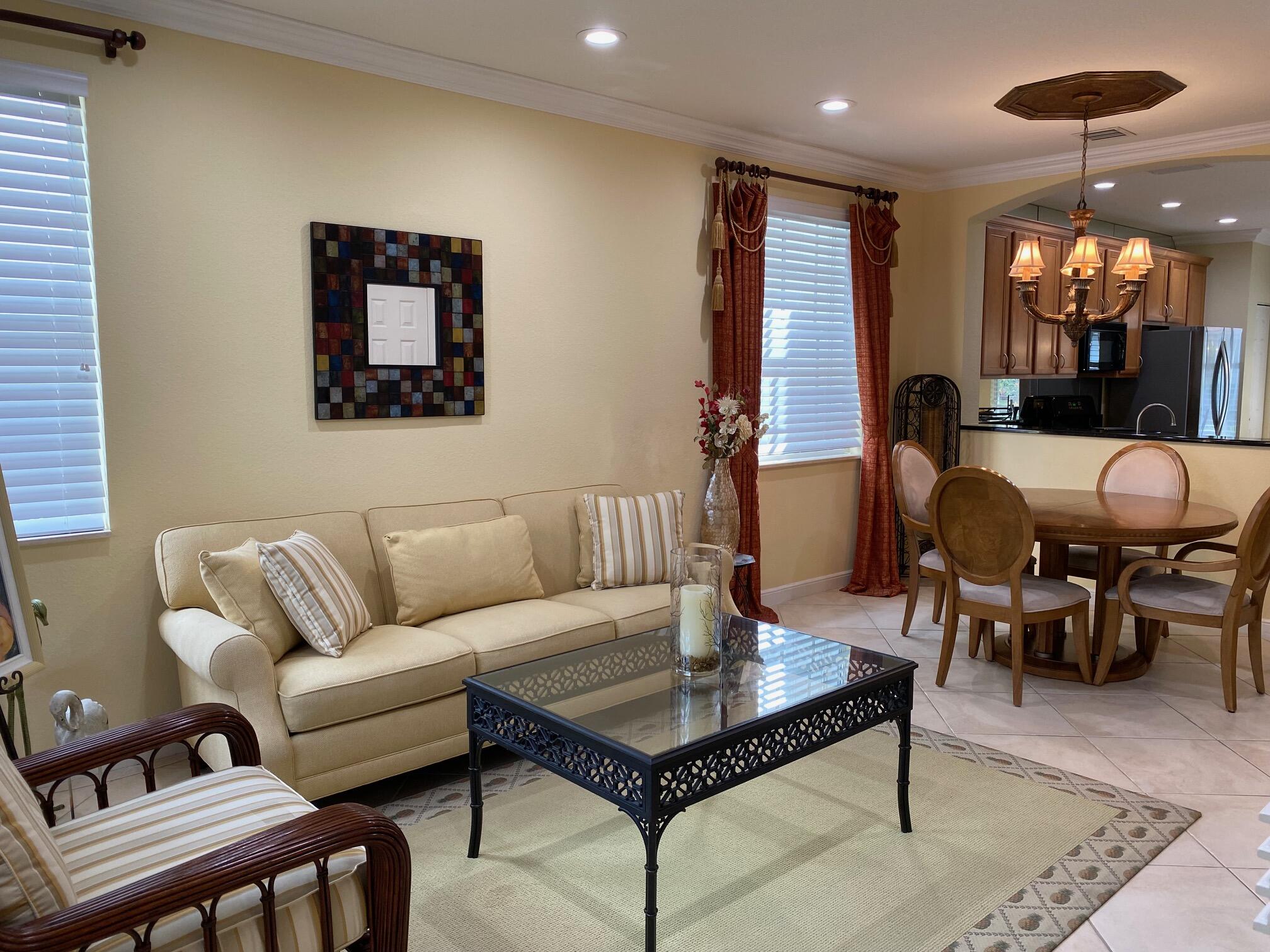 635 Castle, Palm Beach Gardens FL 33410