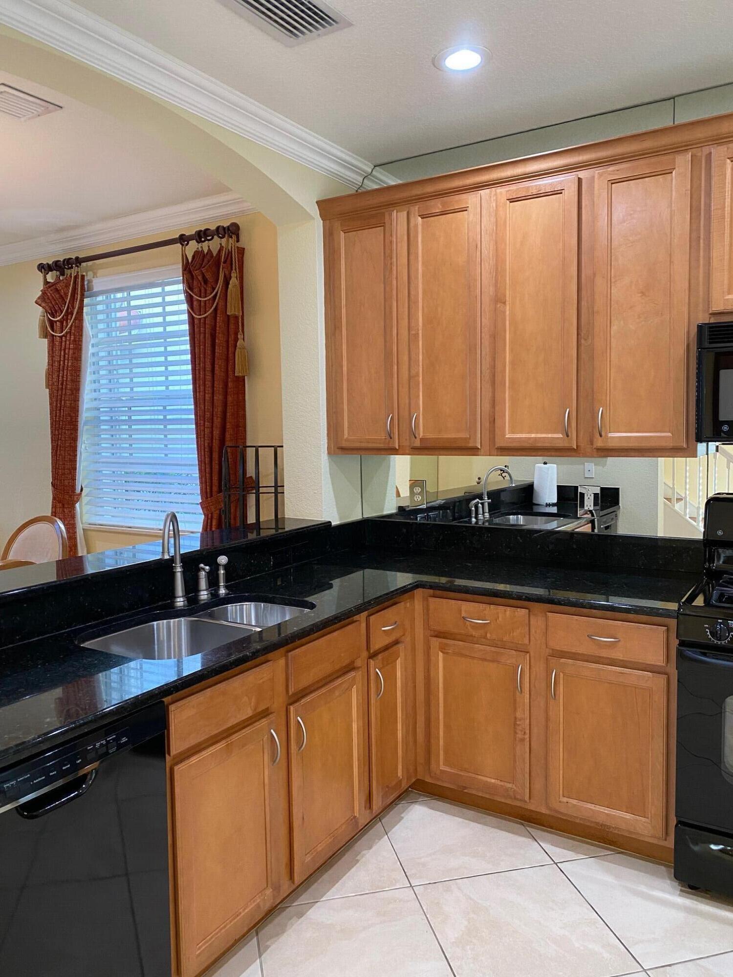 635 Castle, Palm Beach Gardens FL 33410