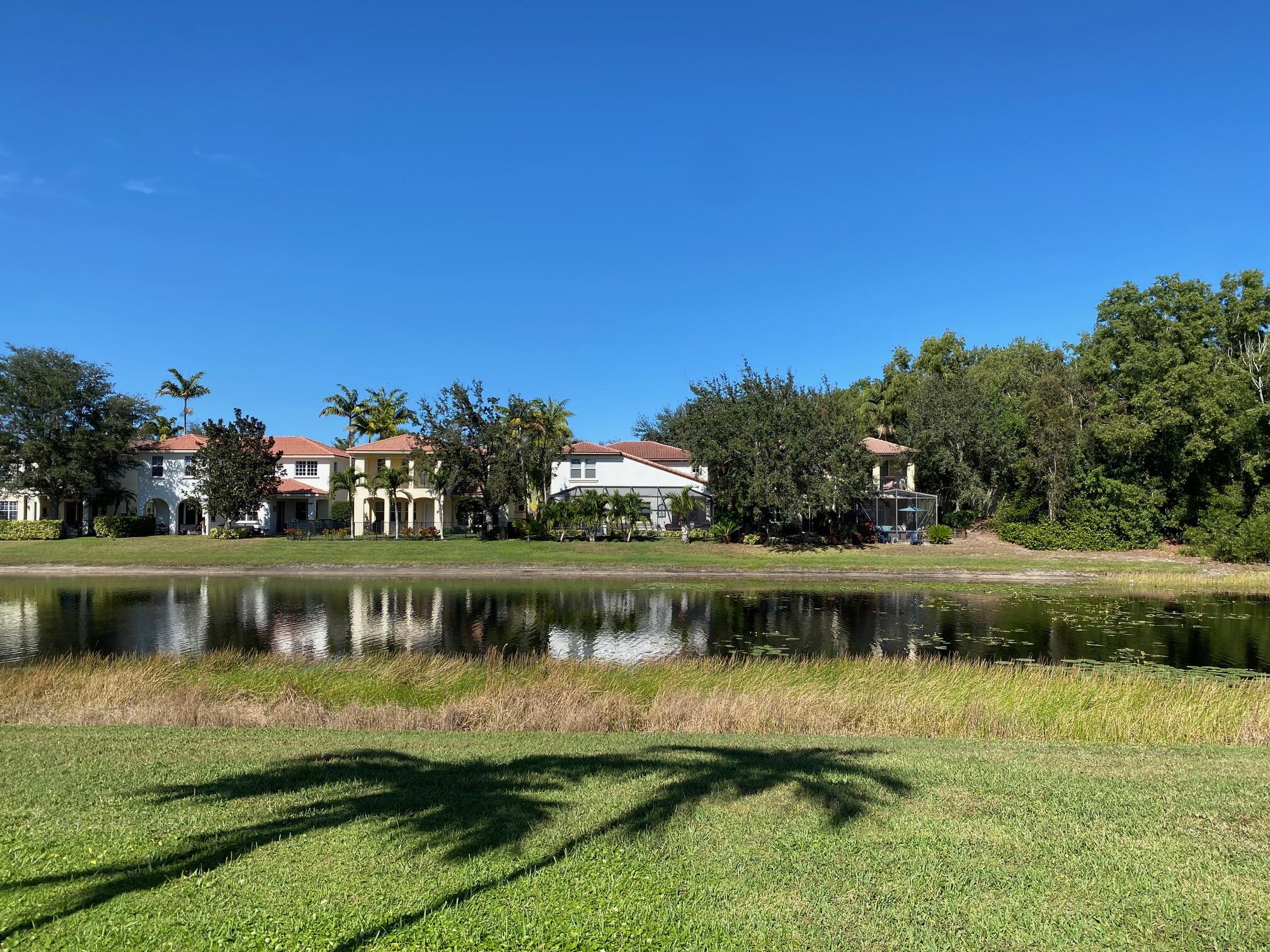 635 Castle, Palm Beach Gardens FL 33410