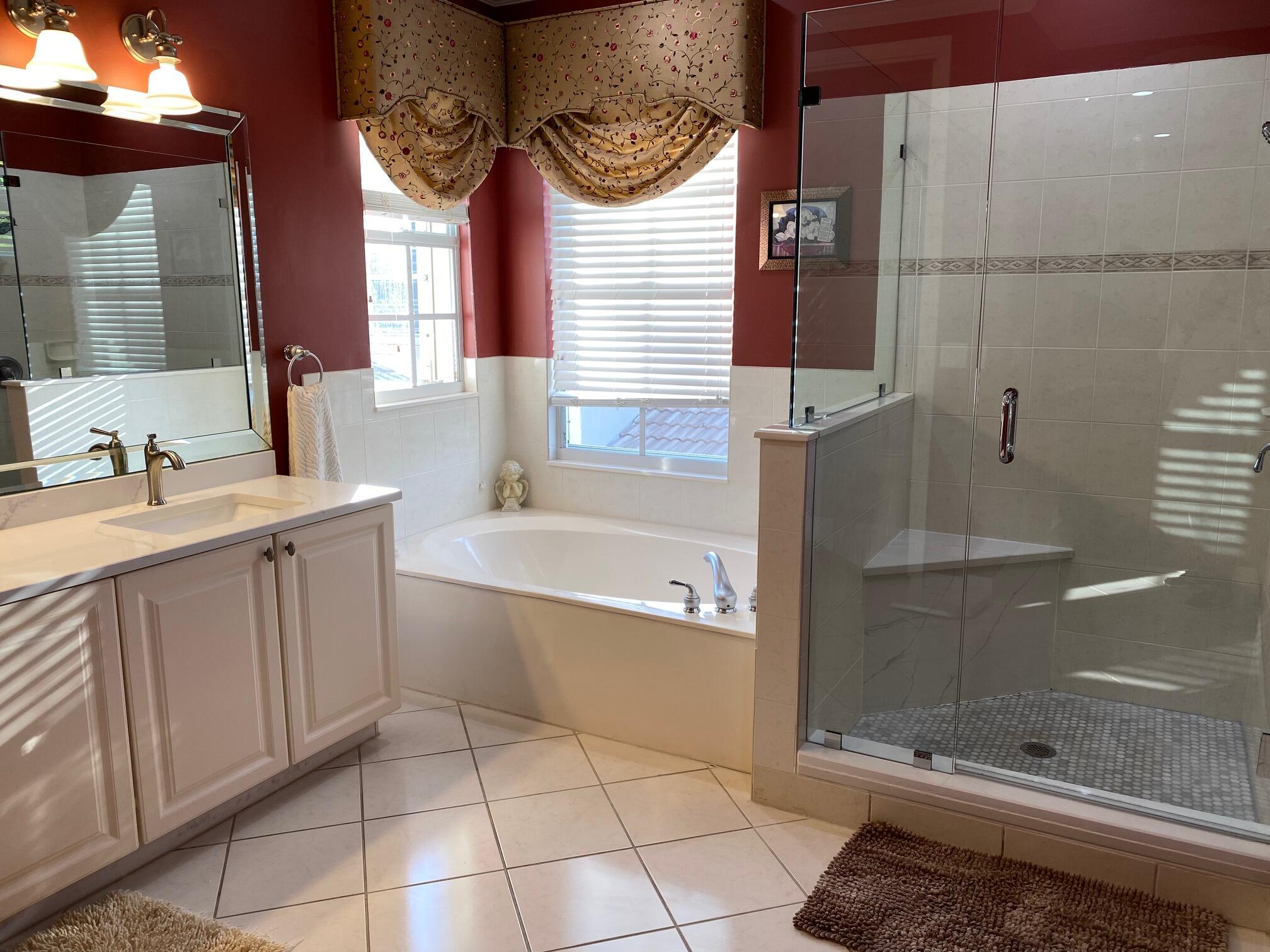 635 Castle, Palm Beach Gardens FL 33410