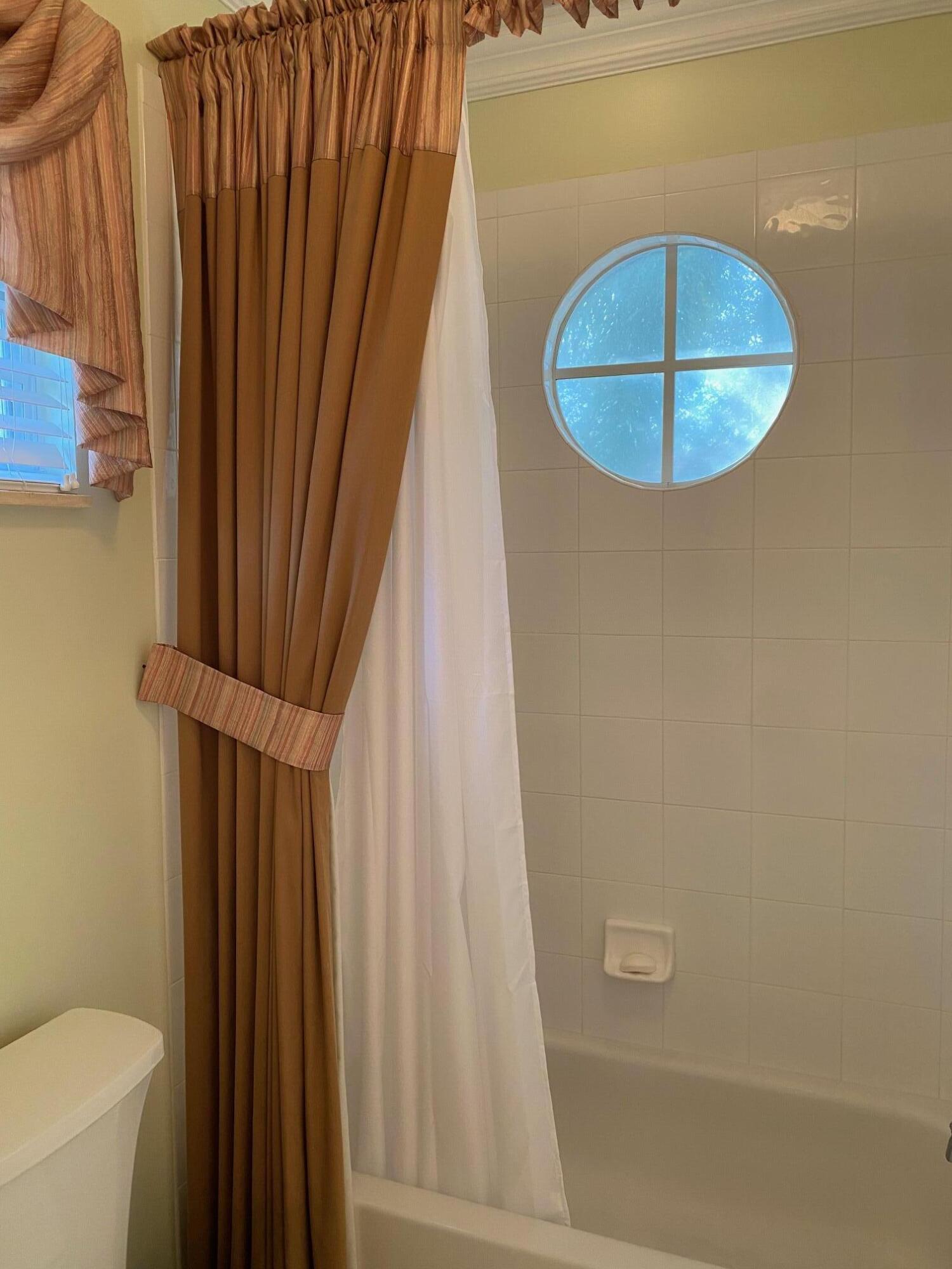 635 Castle, Palm Beach Gardens FL 33410