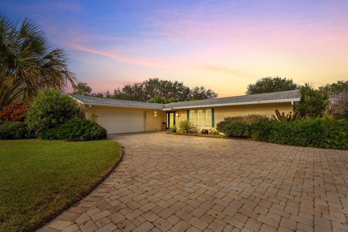 8107 Damascus, Palm Beach Gardens FL 33418