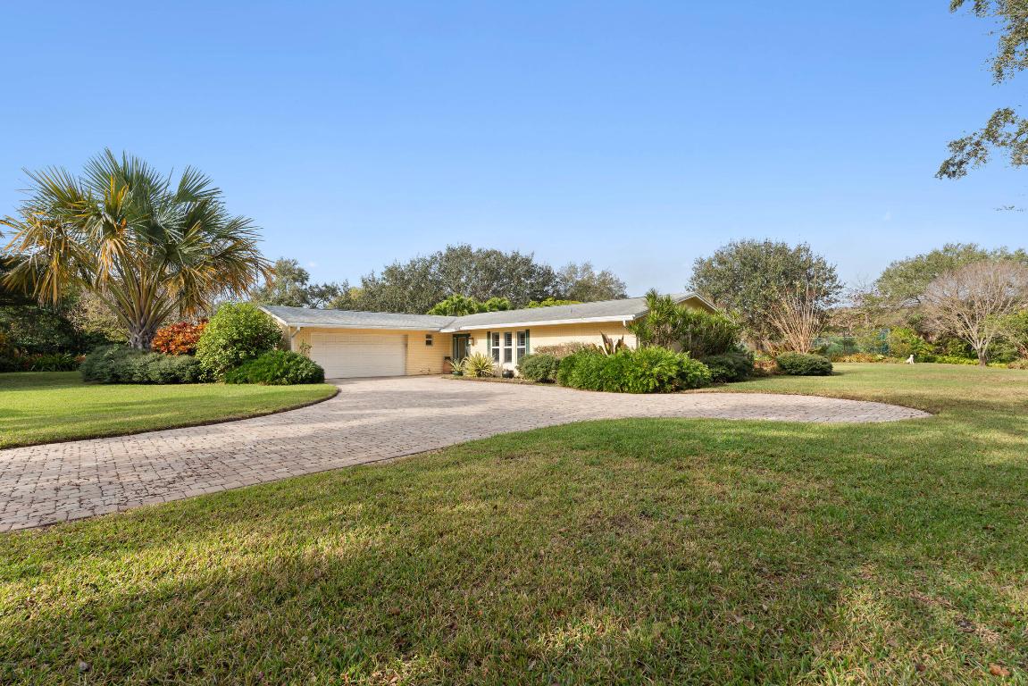 8107 Damascus, Palm Beach Gardens FL 33418