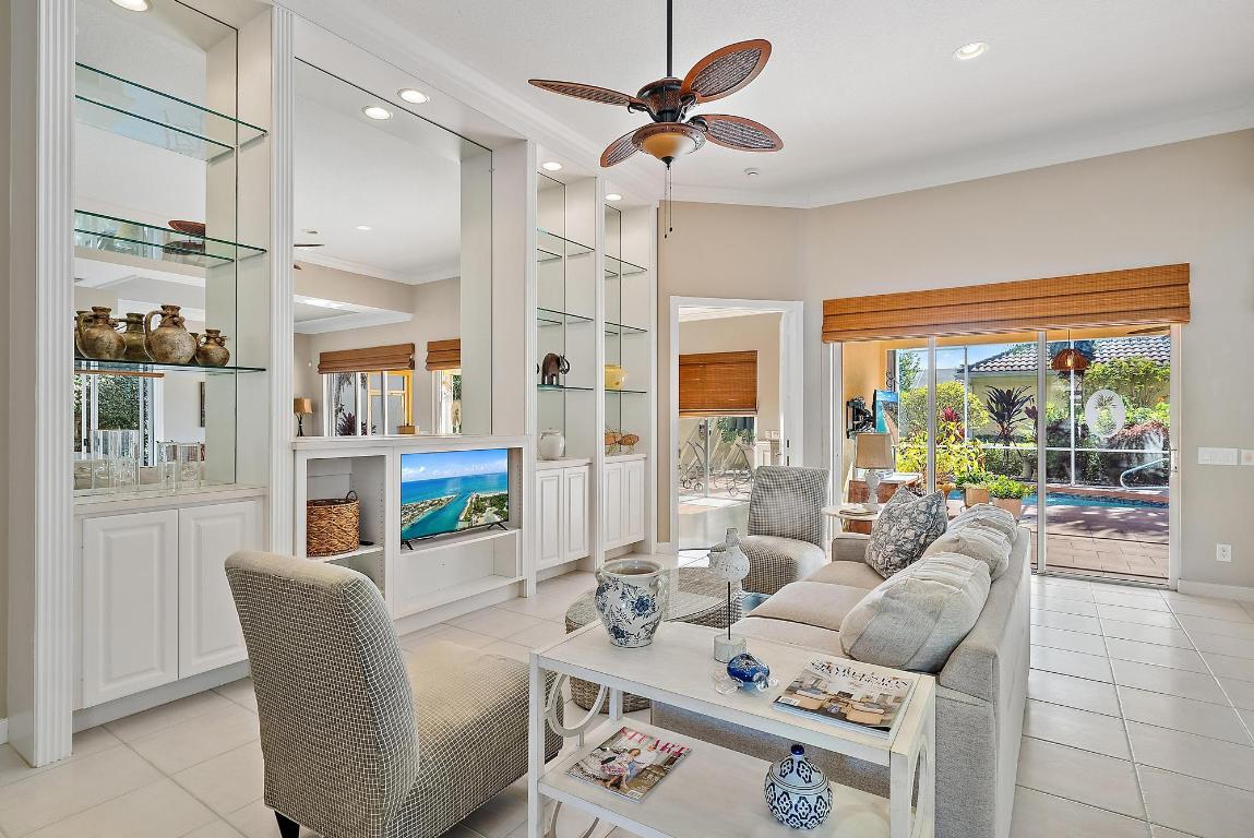 4702 Dovehill, Palm Beach Gardens FL 33418