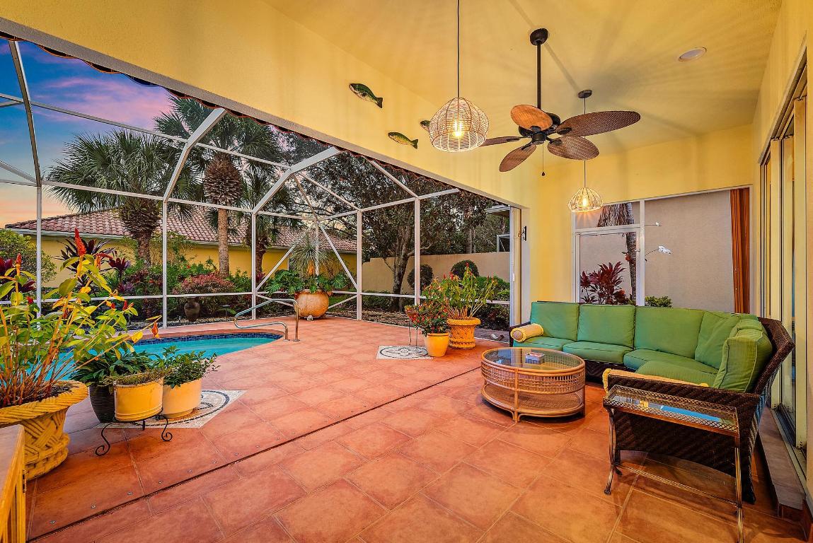 4702 Dovehill, Palm Beach Gardens FL 33418
