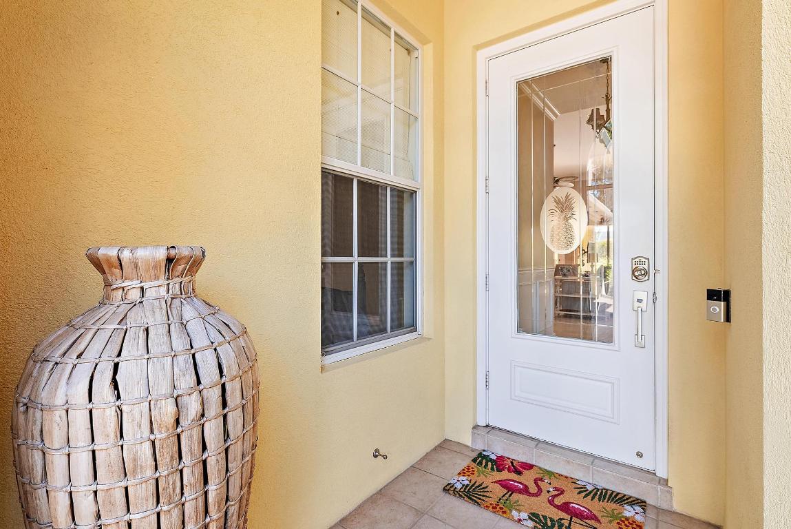 4702 Dovehill, Palm Beach Gardens FL 33418