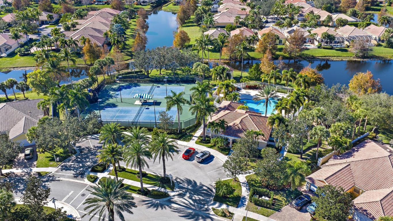 4702 Dovehill, Palm Beach Gardens FL 33418