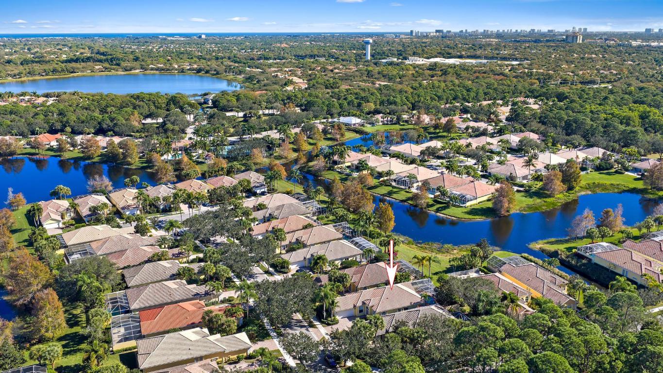 4702 Dovehill, Palm Beach Gardens FL 33418