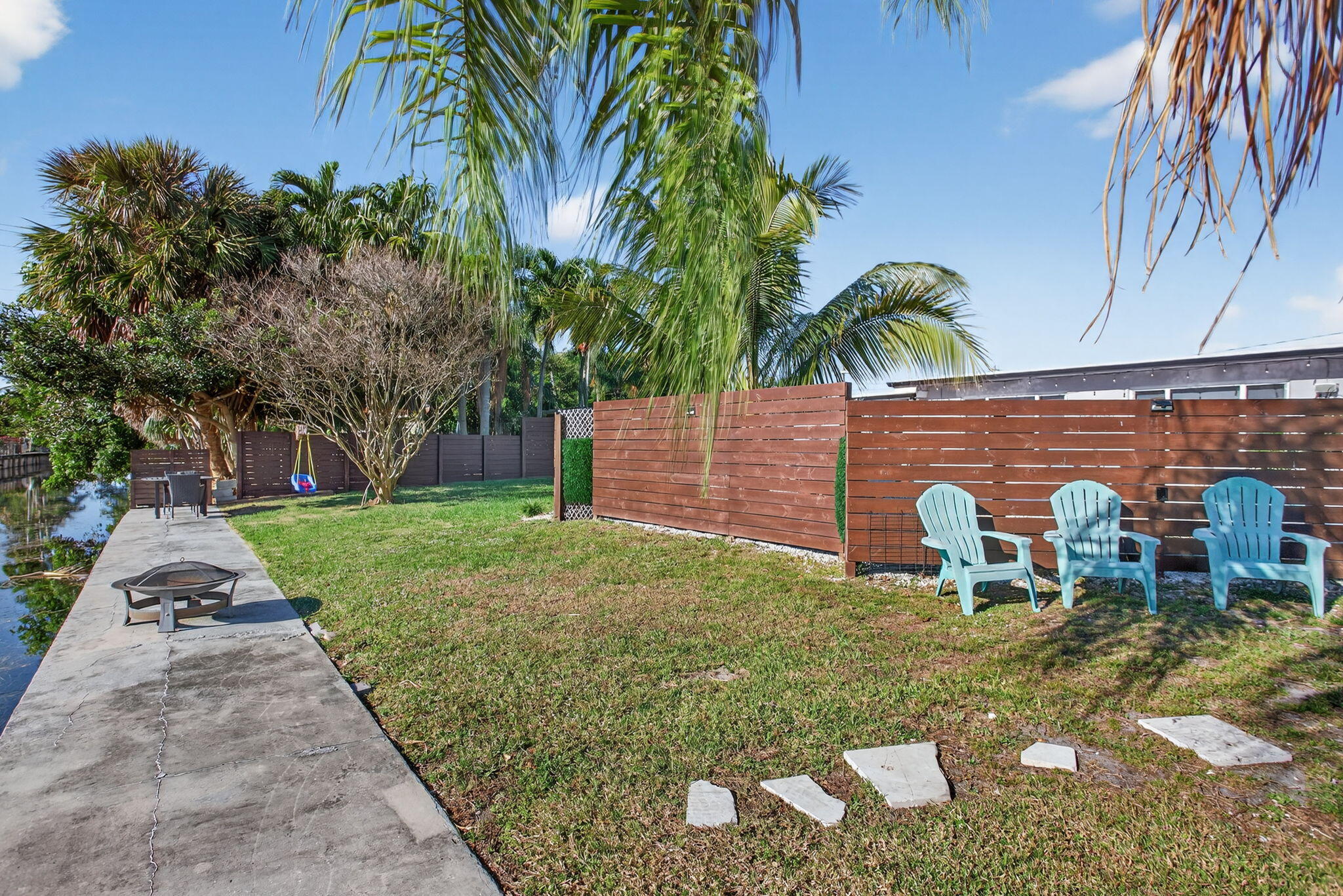 1530 W River, Margate FL 33063