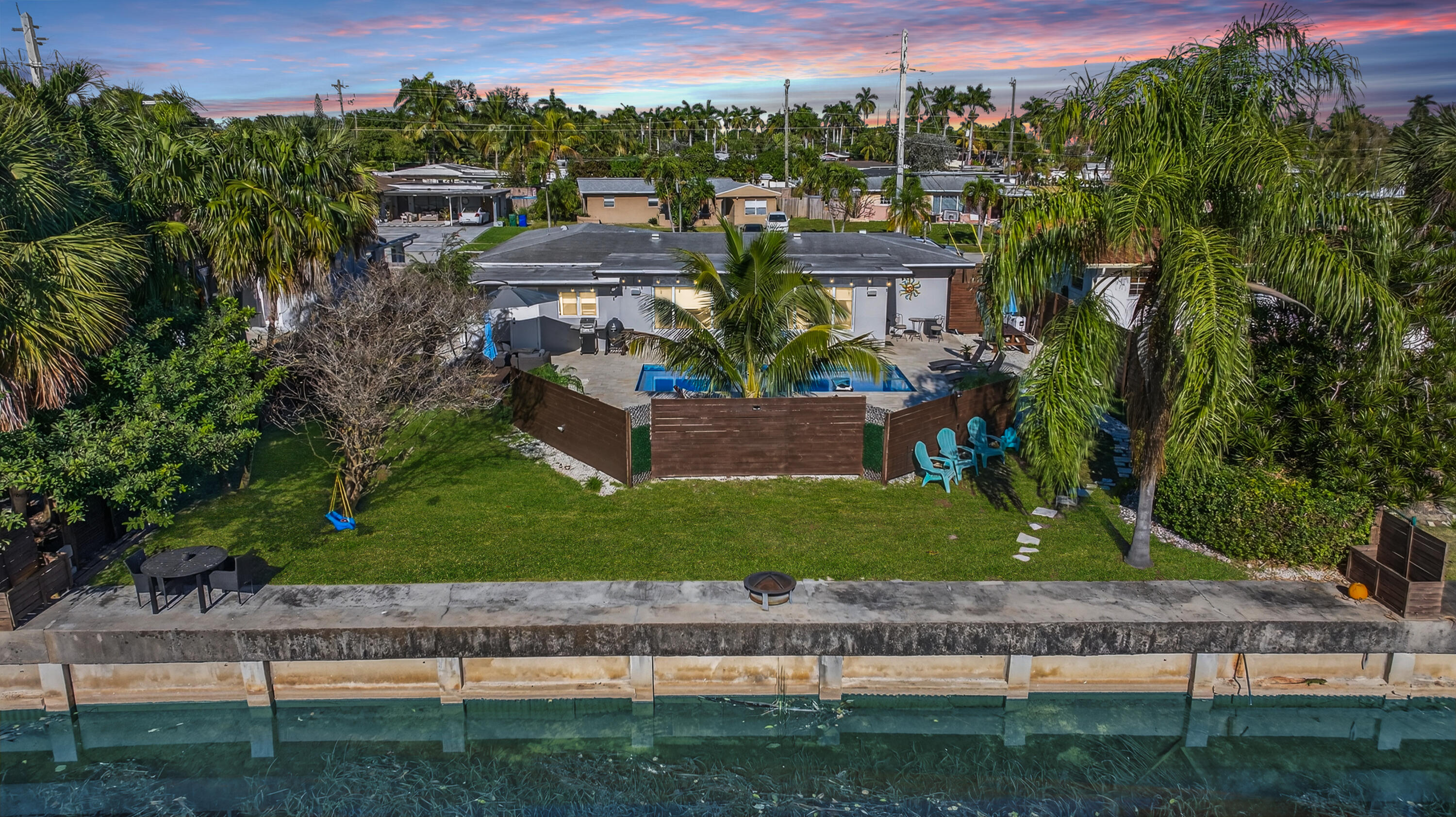 1530 W River, Margate FL 33063