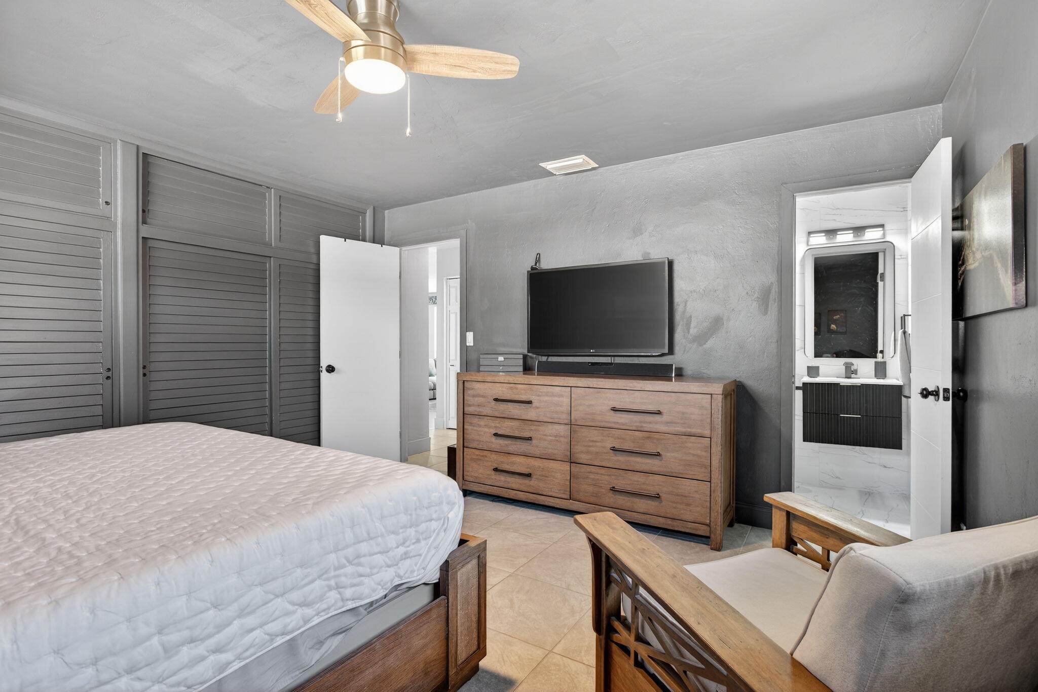 1530 W River, Margate FL 33063