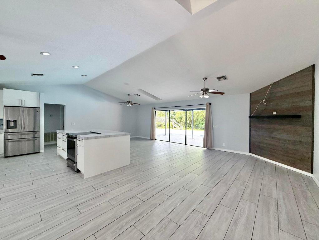 15684 86th, Palm Beach Gardens FL 33418