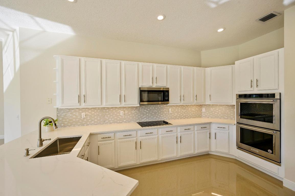 21317 Gosier, Boca Raton FL 33428