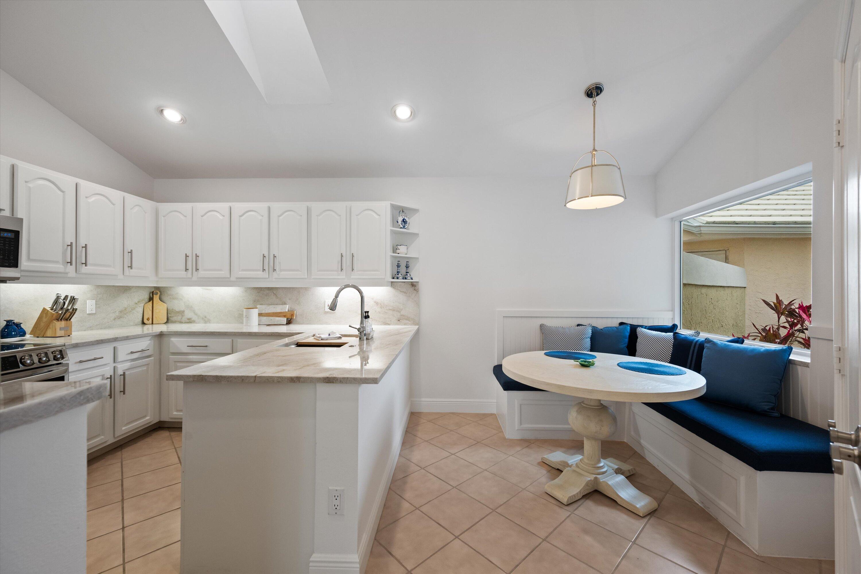 9221 Heathridge, West Palm Beach FL 33411