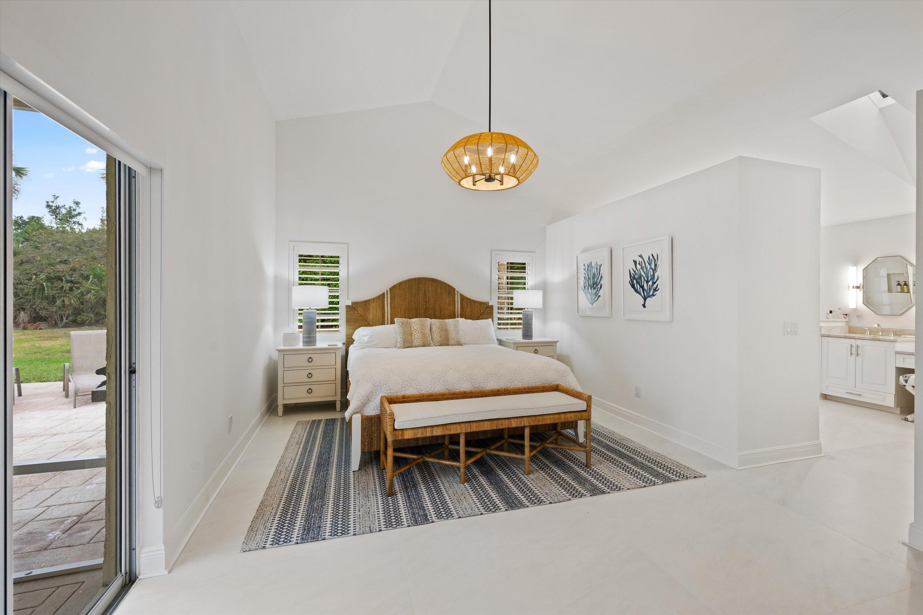 9221 Heathridge, West Palm Beach FL 33411