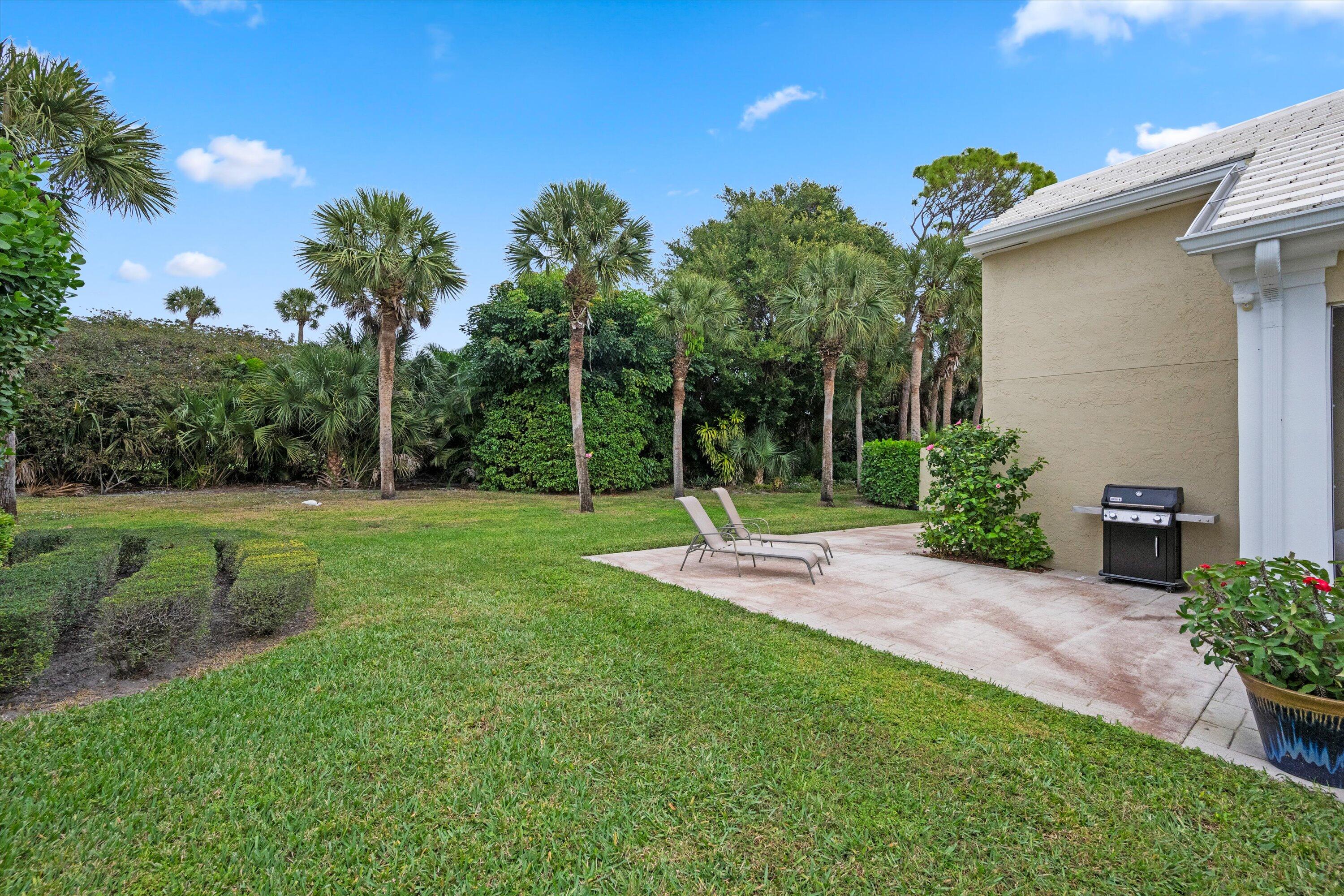 9221 Heathridge, West Palm Beach FL 33411