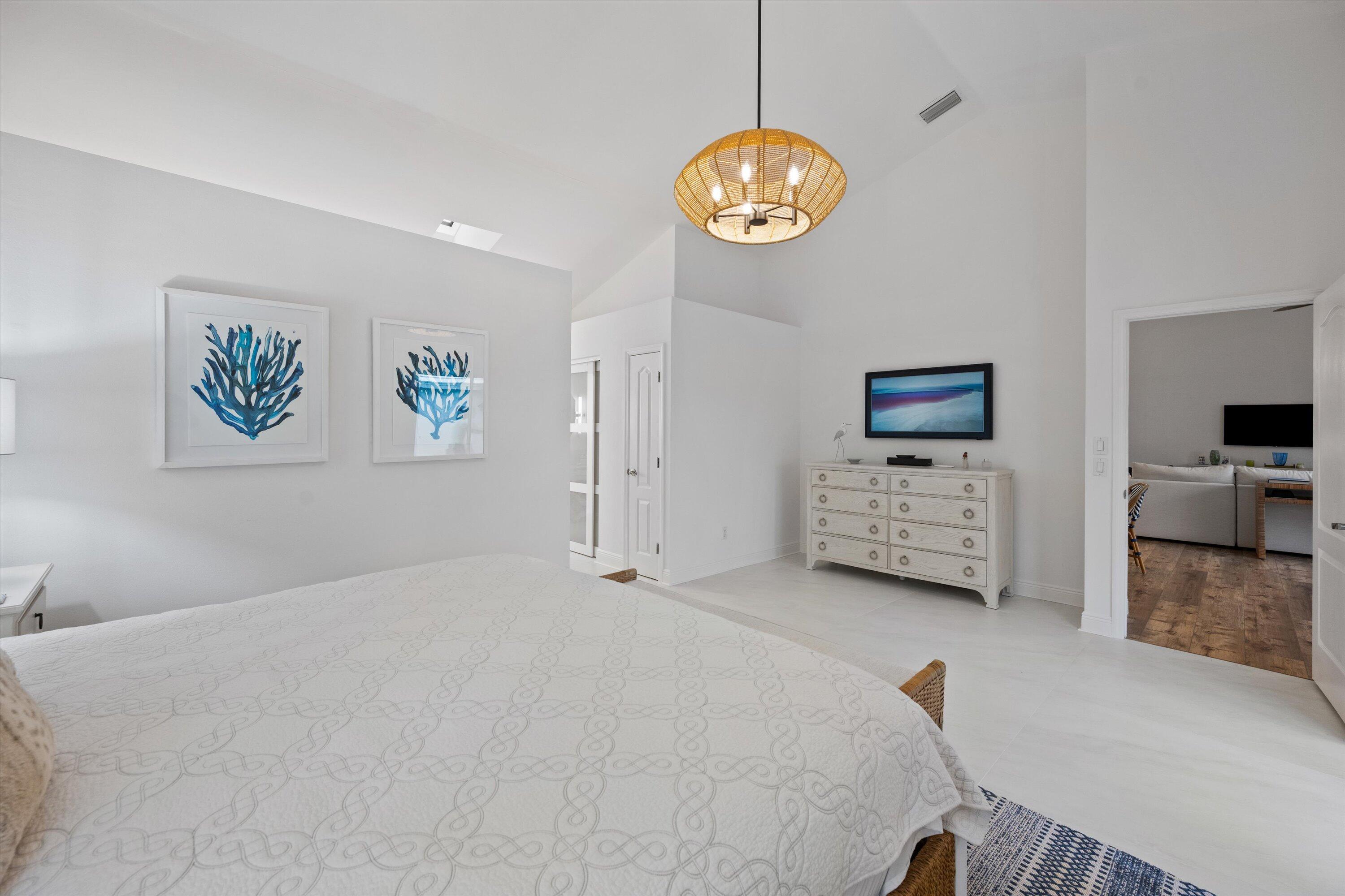 9221 Heathridge, West Palm Beach FL 33411