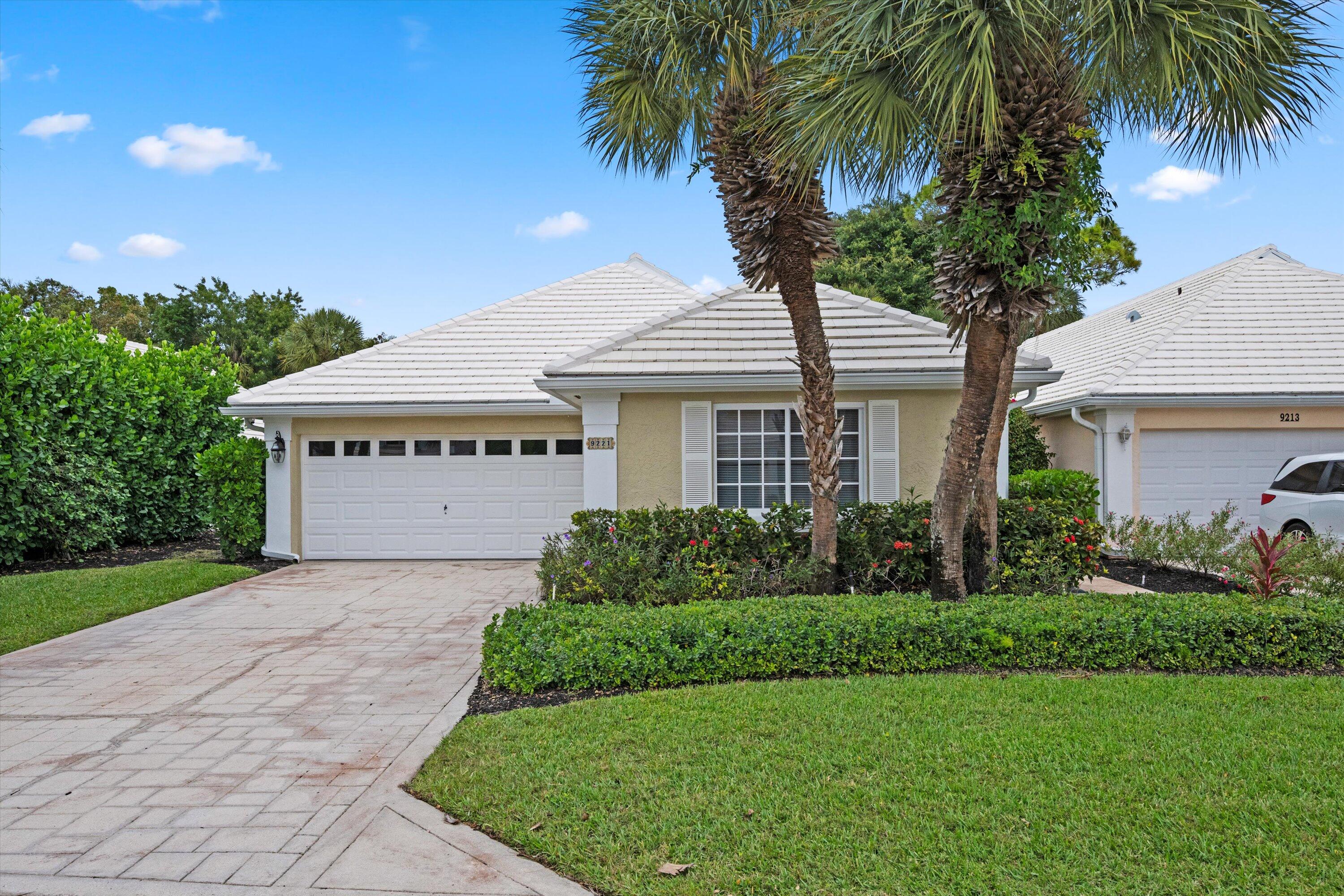 9221 Heathridge, West Palm Beach FL 33411
