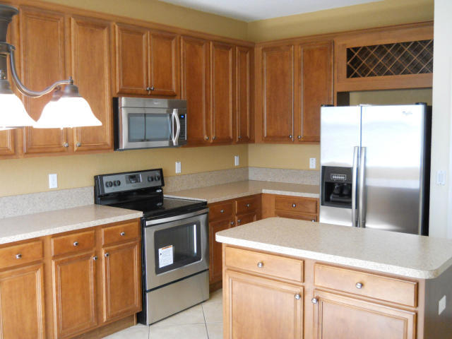 1579 Newhaven Point, West Palm Beach FL 33411