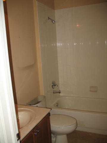 1579 Newhaven Point, West Palm Beach FL 33411