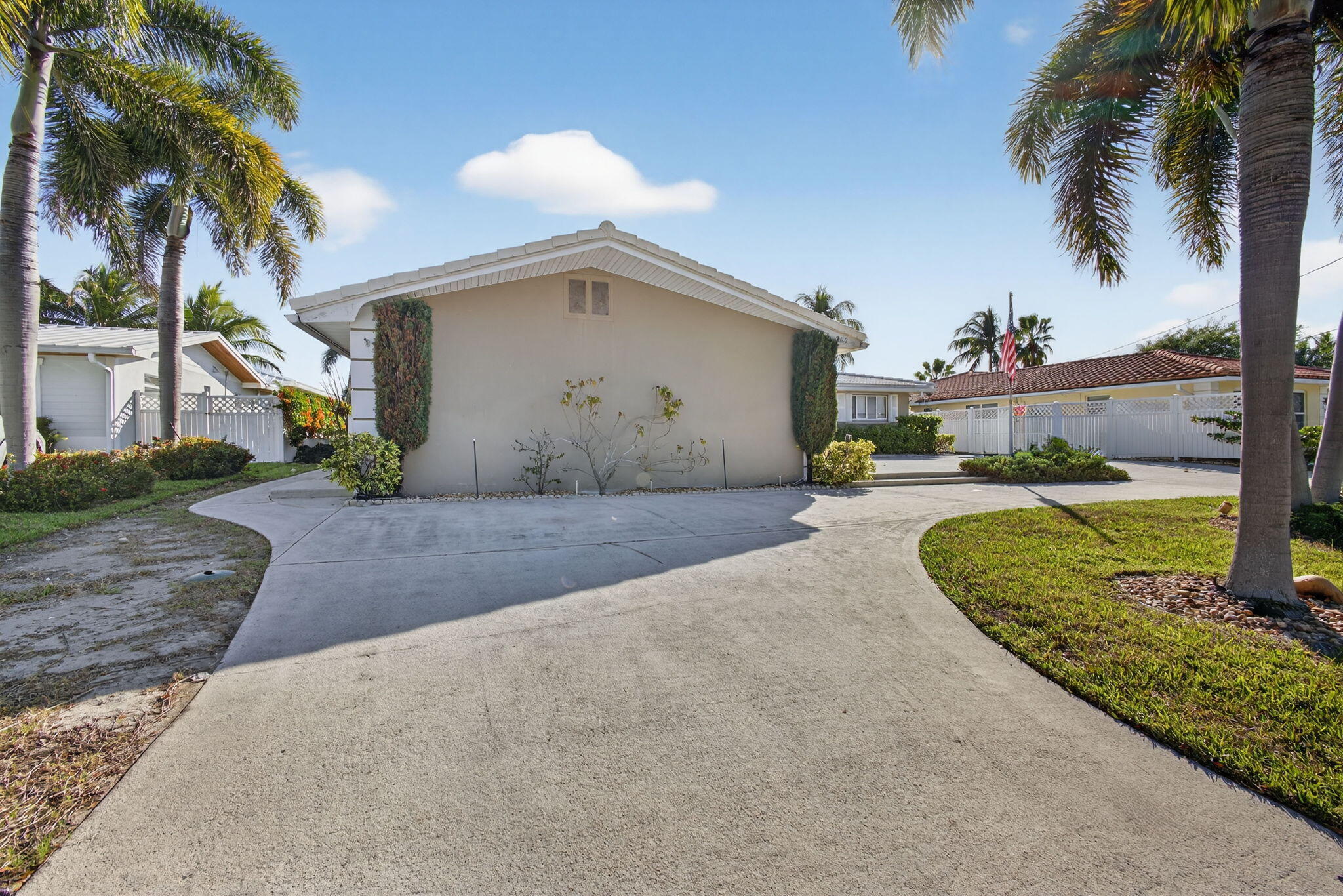 752 Lagoon, North Palm Beach FL 33408