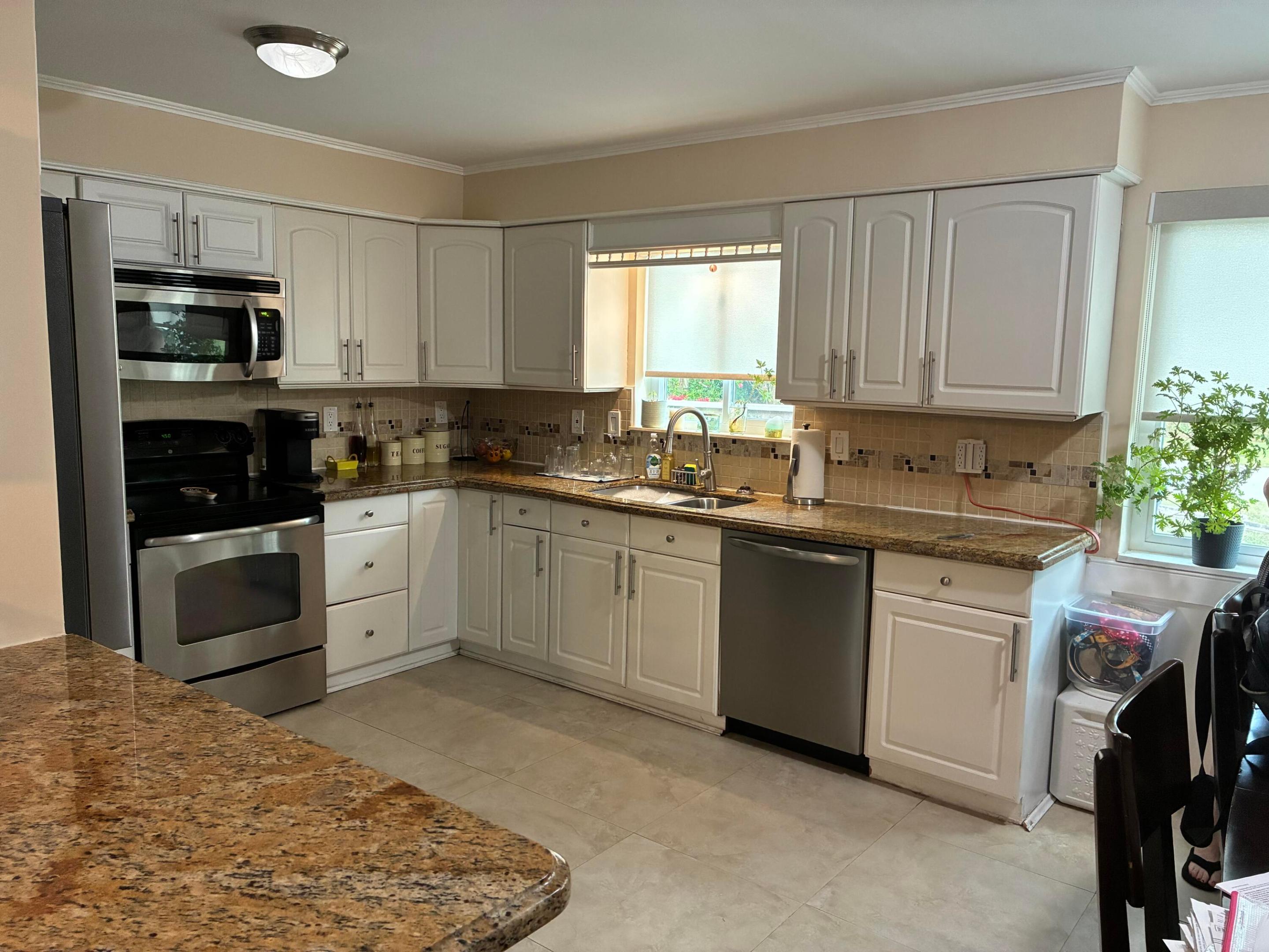 813 SE 10th Terrace, Deerfield Beach FL 33441