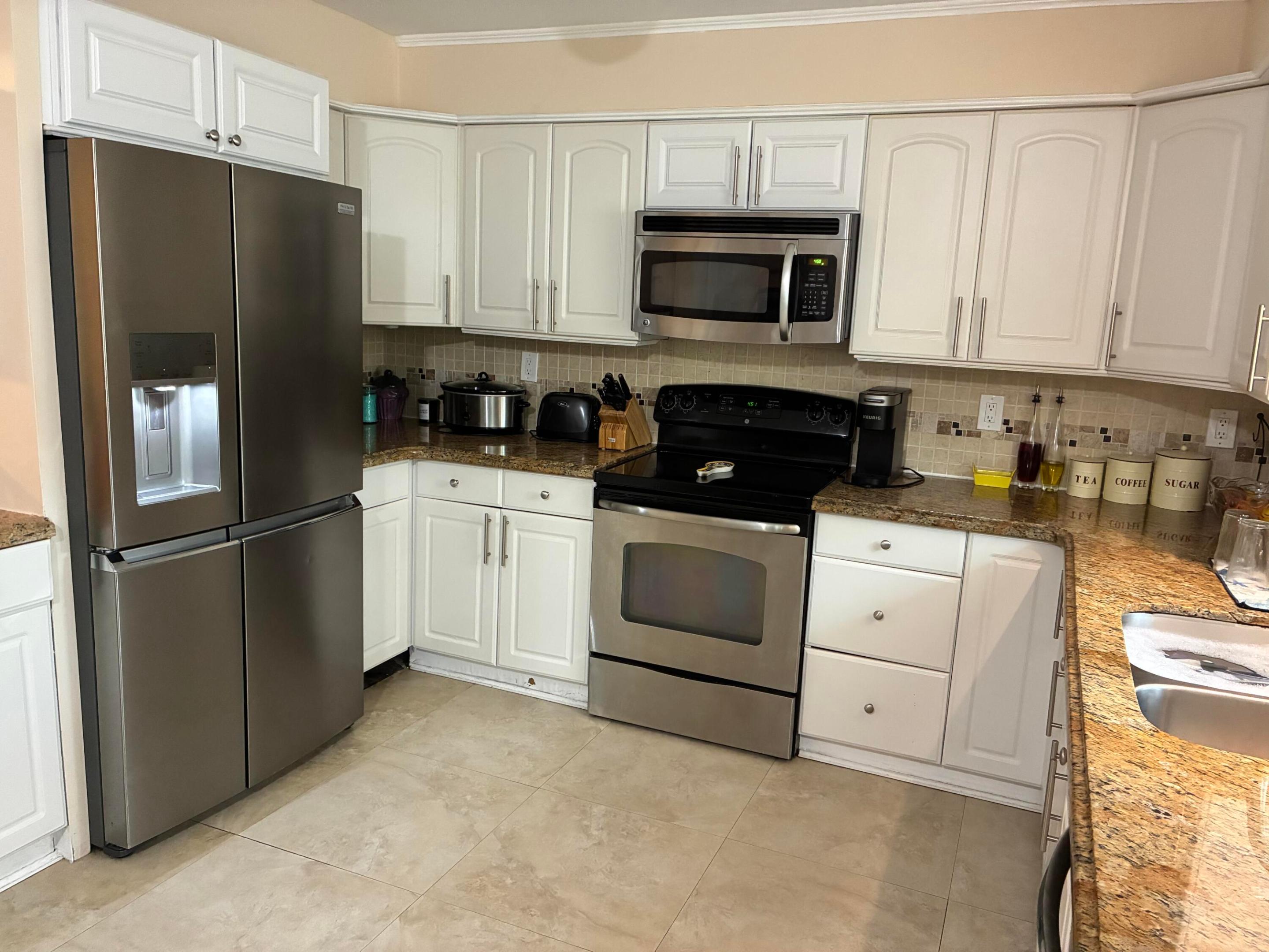 813 SE 10th Terrace, Deerfield Beach FL 33441