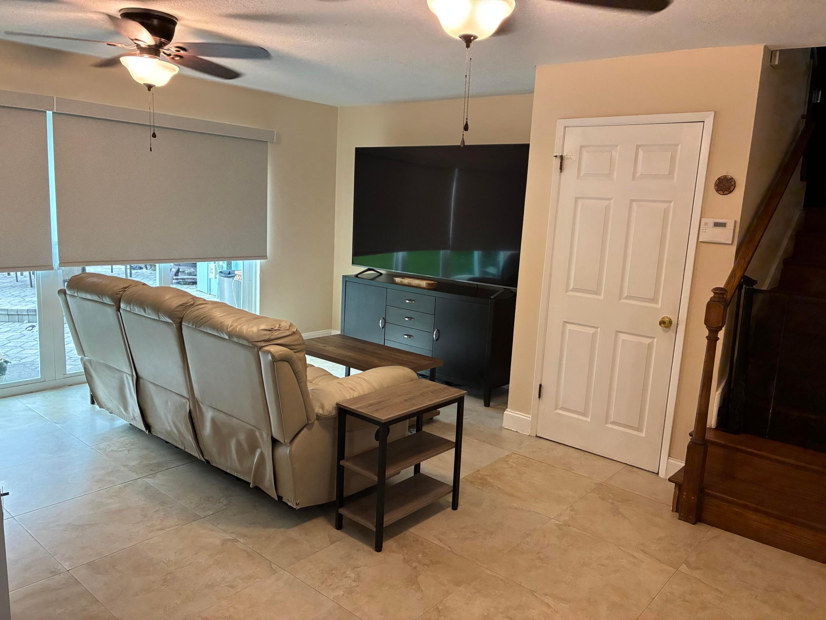 813 SE 10th Terrace, Deerfield Beach FL 33441