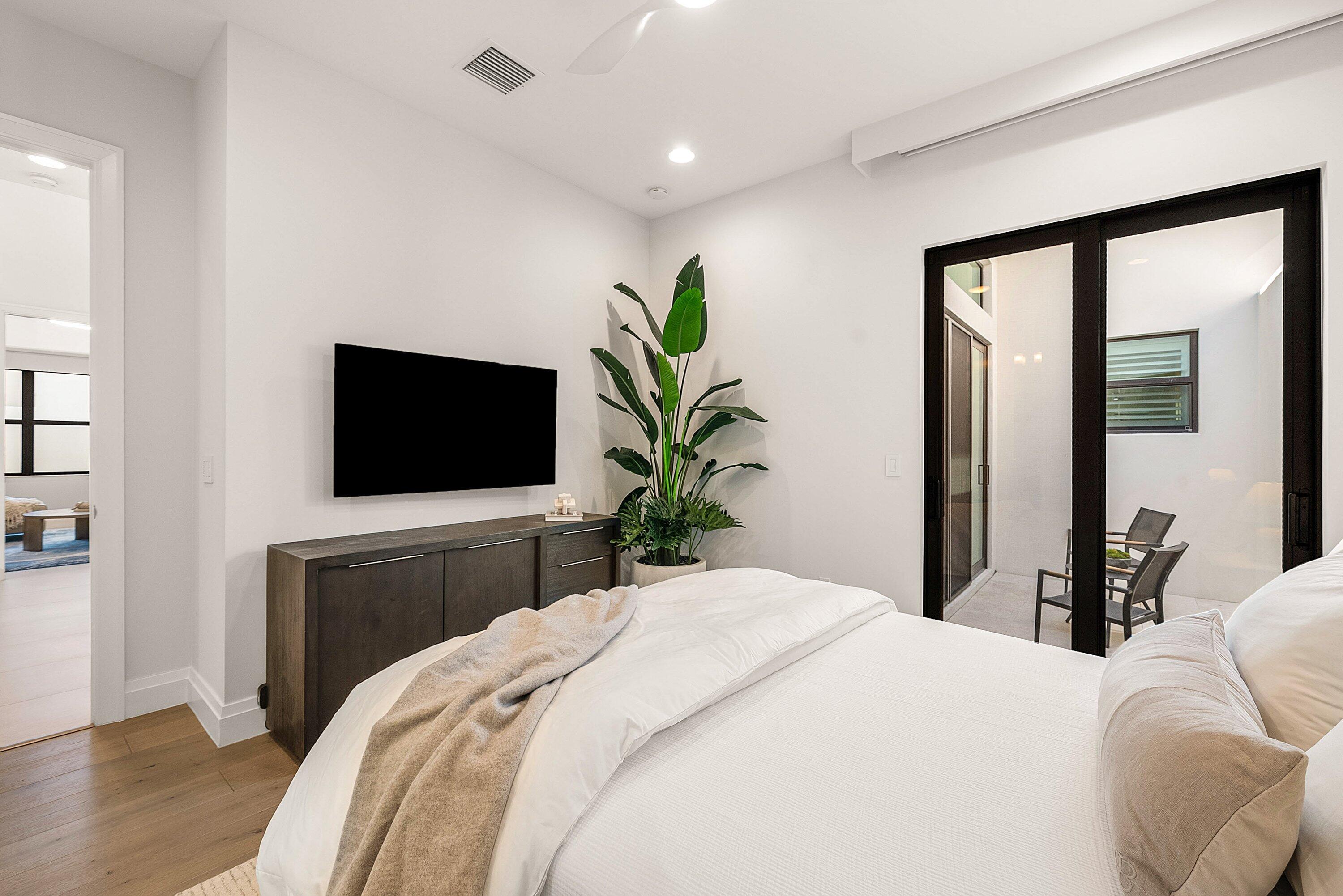17135 Abruzzo, Boca Raton FL 33496