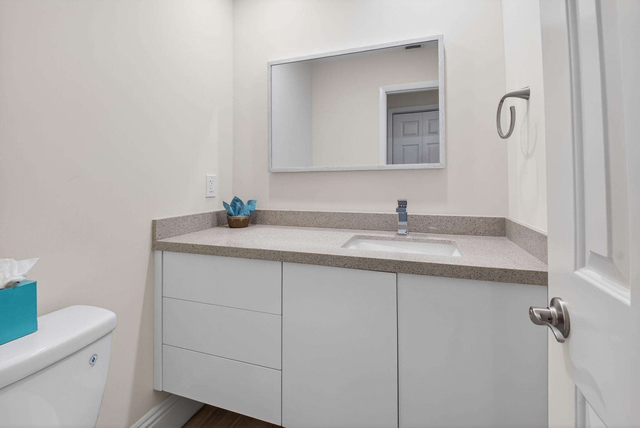 7484 La Paz #103, Boca Raton FL 33433