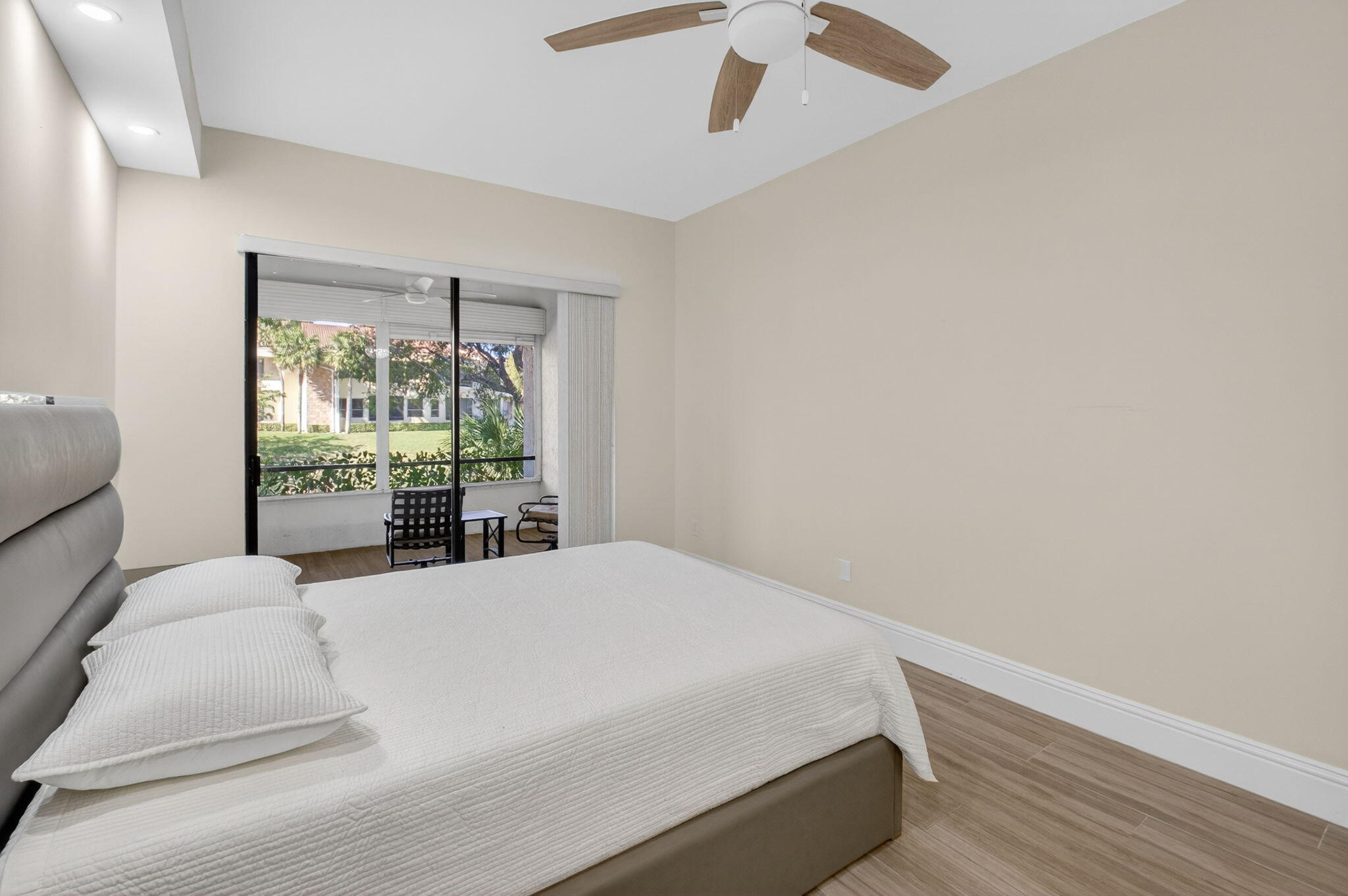 7484 La Paz #103, Boca Raton FL 33433