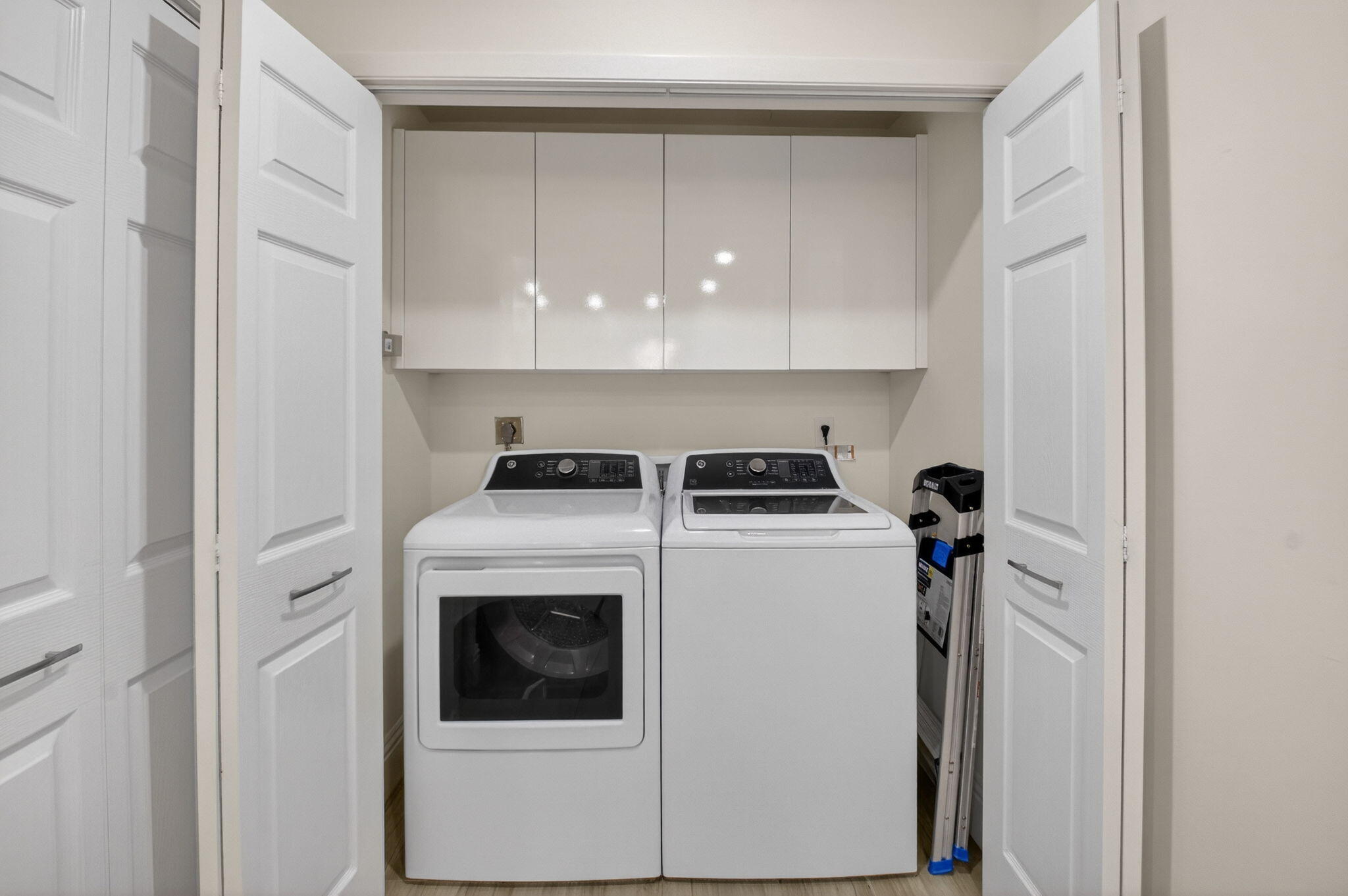 7484 La Paz #103, Boca Raton FL 33433