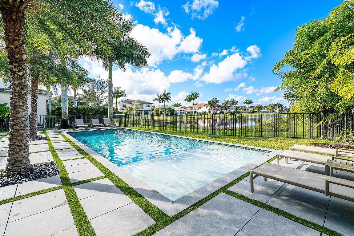 17353 Rosella, Boca Raton FL 33496