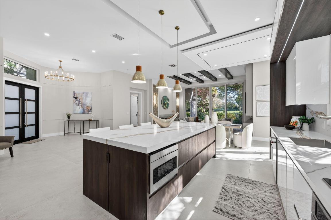 16076 Villa Vizcaya, Delray Beach FL 33446