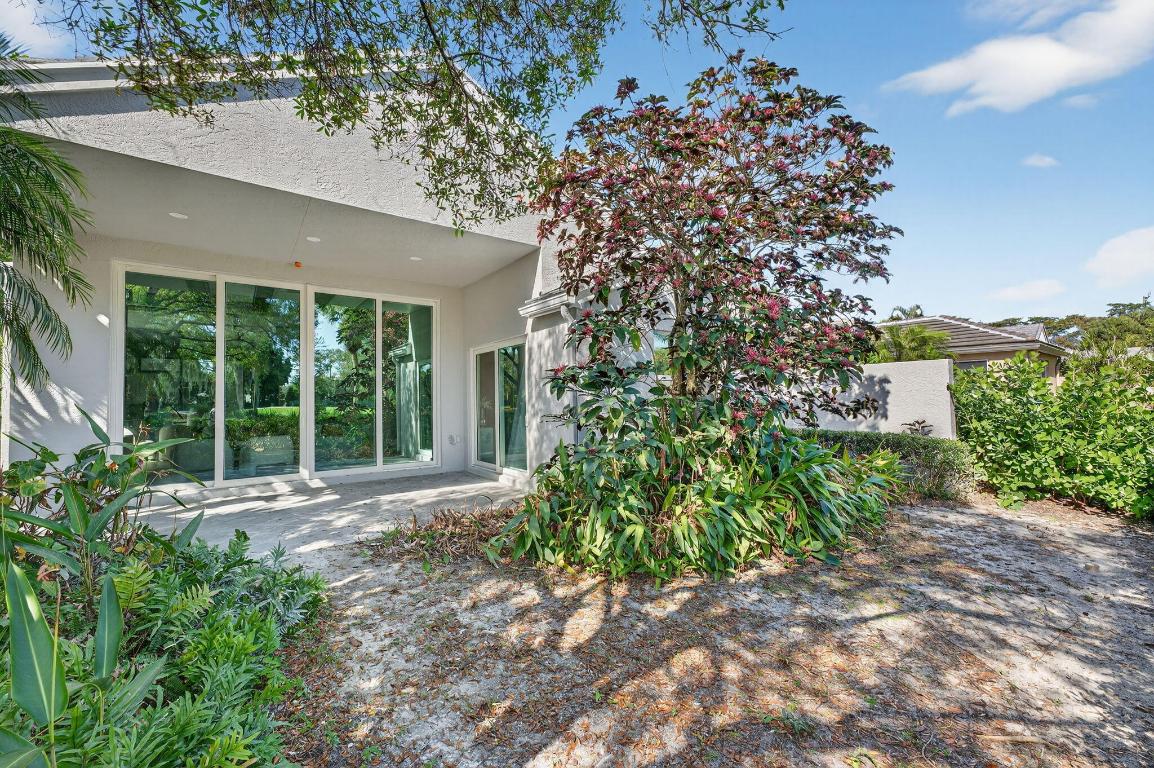 16076 Villa Vizcaya, Delray Beach FL 33446