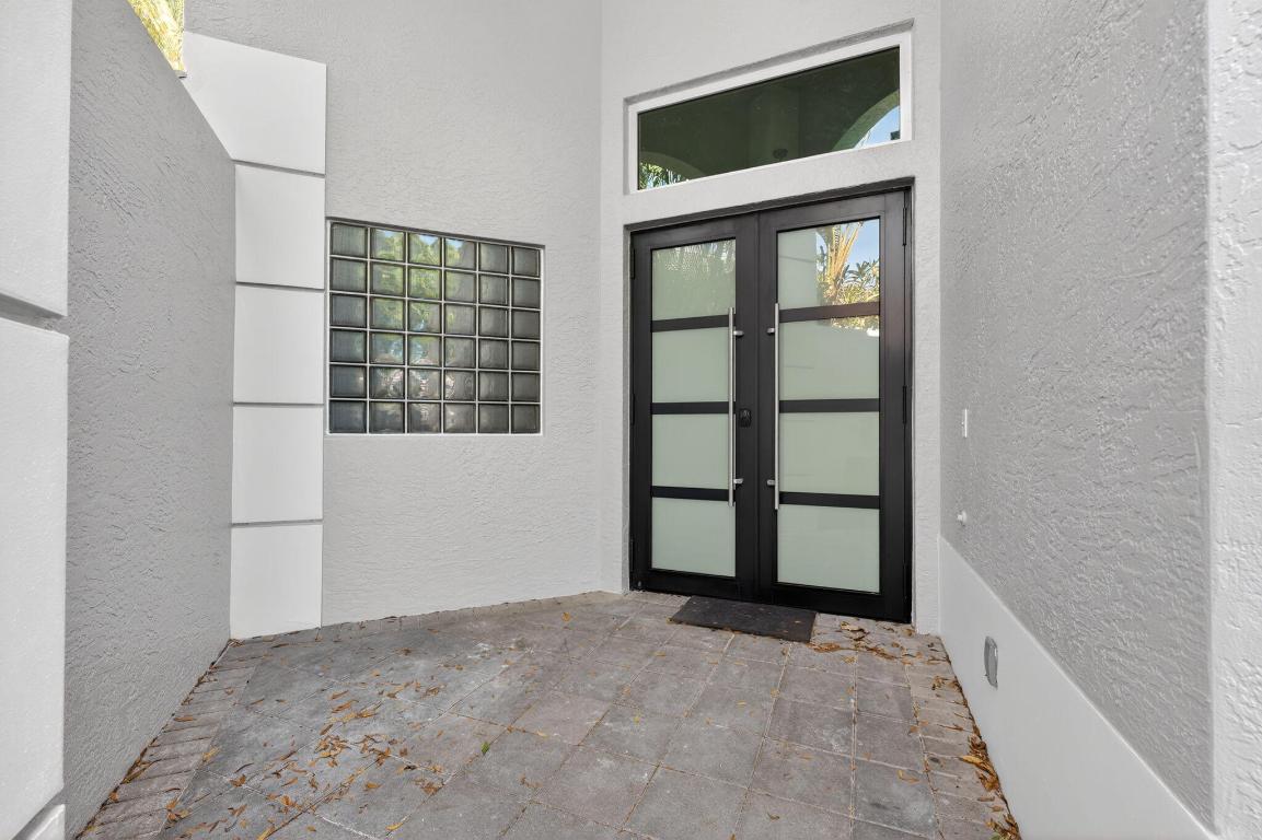 16076 Villa Vizcaya, Delray Beach FL 33446