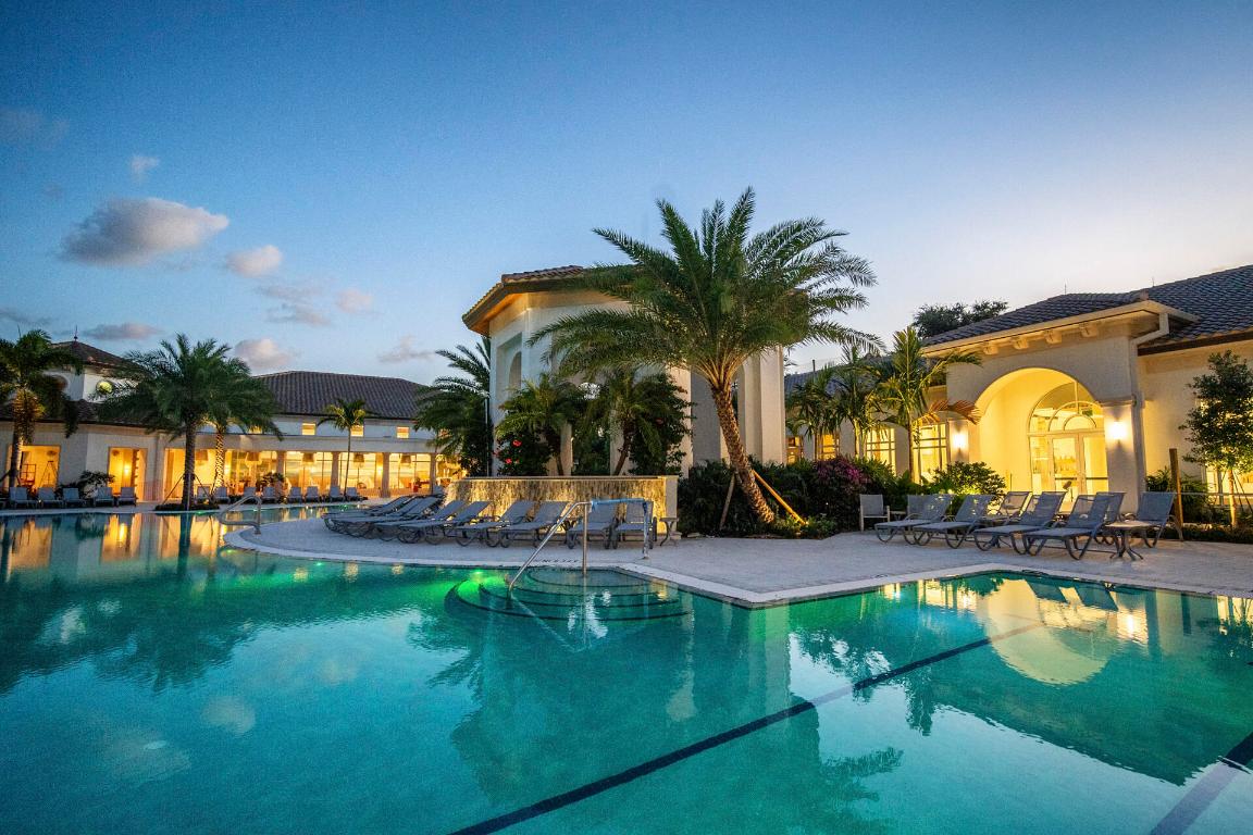 16076 Villa Vizcaya, Delray Beach FL 33446