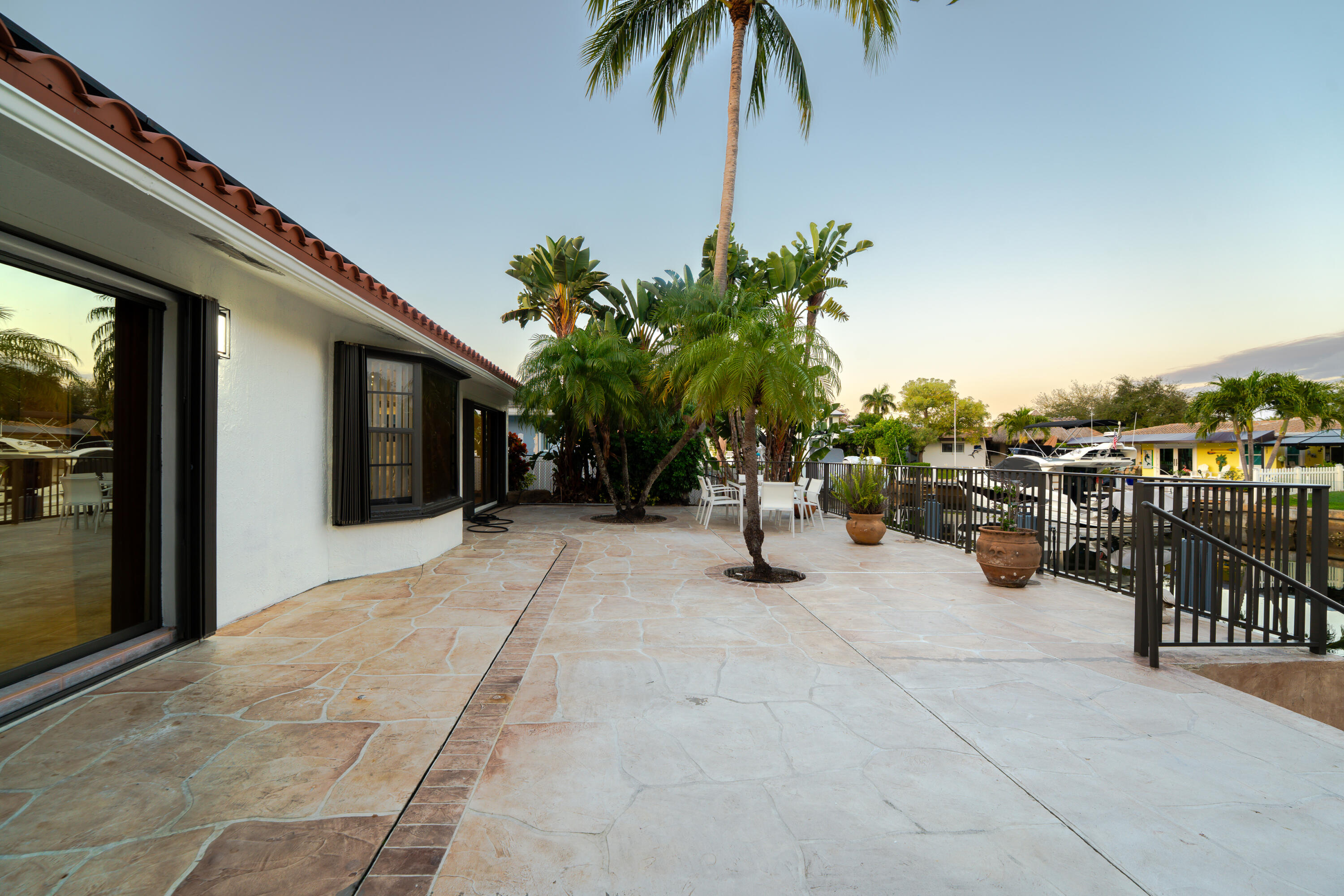 1016 NE 26th #1016, Pompano Beach FL 33062